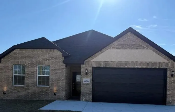 Single Family Residence For Sale in Ellis County , 750 Section House Road, Alma, Texas 75119, 3 Bedrooms, 2 Bathrooms, 2 Garage spaces, 1,694 Sqft, built in 2024, Price $475,900, mls#21336670, Real Estate Agent in Alma, Homes For Sale in Ellis county, Homes For Sale in Alma, Realtor in Alma Texas, Real Estate Brokerage Independent Realty Texas, Luminita Cordes Realtor
