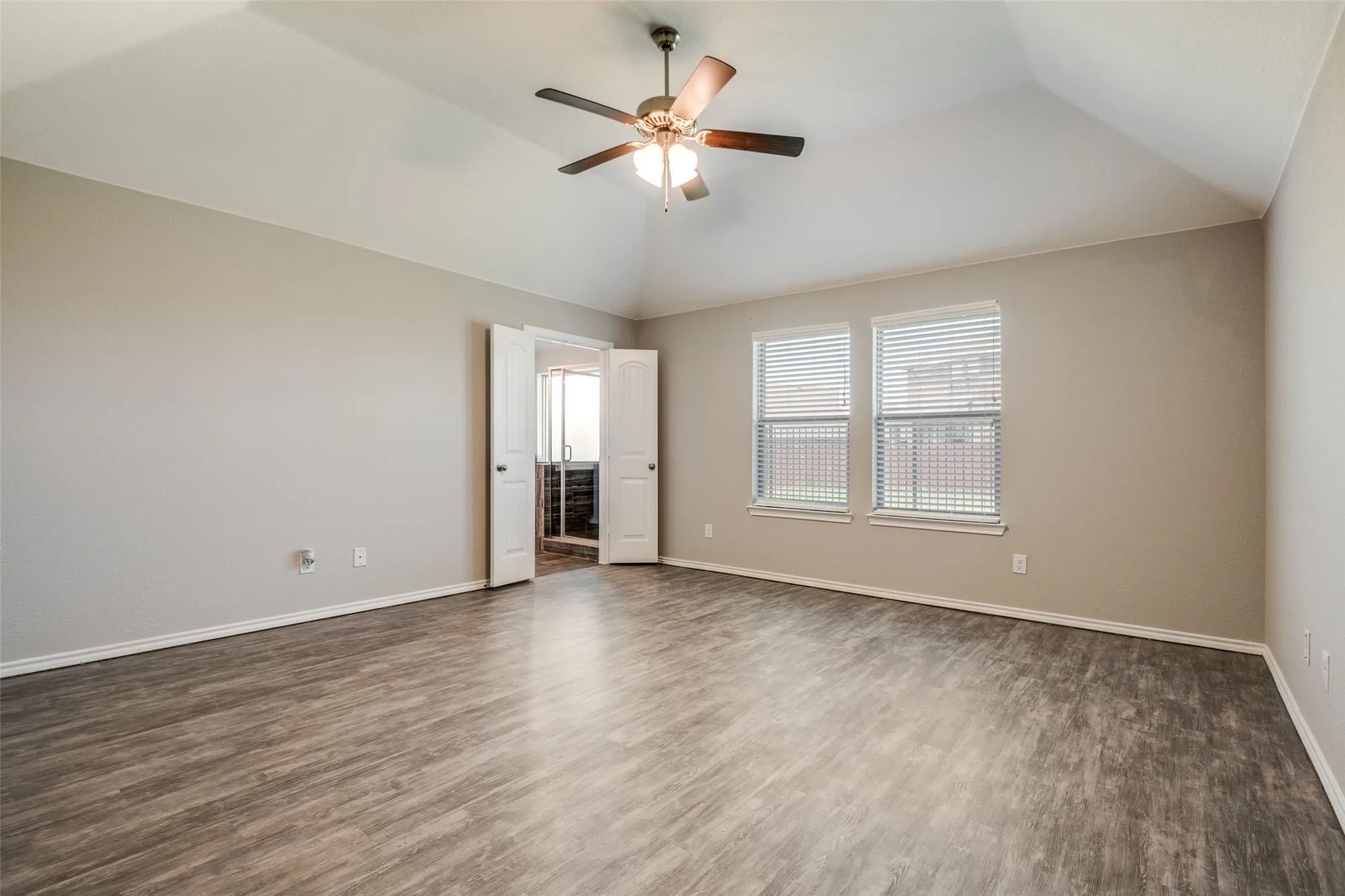 Single Family Residence For Rent in Collin County , 519 Long Prairie Drive, Royse City, Texas 75189, 4 Bedrooms, 2 Bathrooms, 2 Garage spaces, 1,910 Sqft, built in 2021, Price $2,200, mls#21336247, Real Estate Agent in Royse City, Homes For Rent in Collin county, Homes For Rent in Royse City, Realtor in Royse City Texas, Real Estate Brokerage Independent Realty Texas, Luminita Cordes Realtor