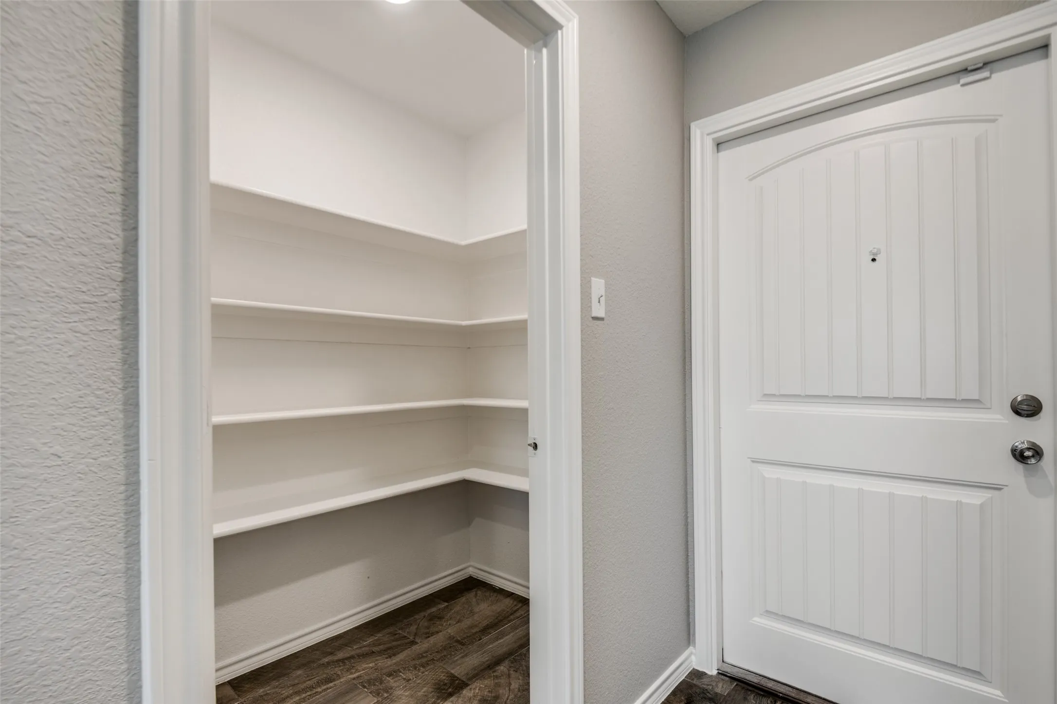 Single Family Residence For Rent in Collin County , 519 Long Prairie Drive, Royse City, Texas 75189, 4 Bedrooms, 2 Bathrooms, 2 Garage spaces, 1,910 Sqft, built in 2021, Price $2,200, mls#21336247, Real Estate Agent in Royse City, Homes For Rent in Collin county, Homes For Rent in Royse City, Realtor in Royse City Texas, Real Estate Brokerage Independent Realty Texas, Luminita Cordes Realtor