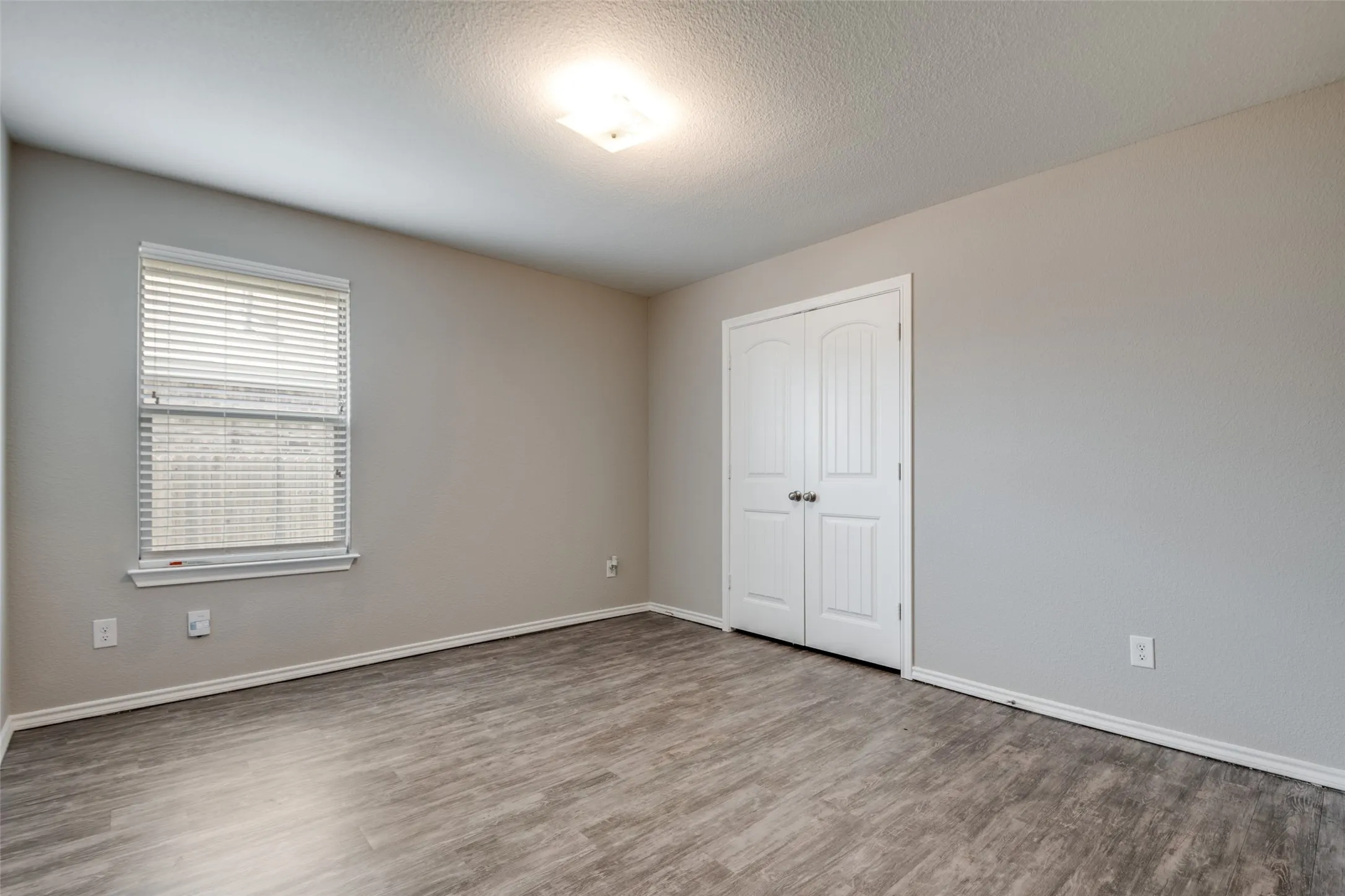 Single Family Residence For Rent in Collin County , 519 Long Prairie Drive, Royse City, Texas 75189, 4 Bedrooms, 2 Bathrooms, 2 Garage spaces, 1,910 Sqft, built in 2021, Price $2,200, mls#21336247, Real Estate Agent in Royse City, Homes For Rent in Collin county, Homes For Rent in Royse City, Realtor in Royse City Texas, Real Estate Brokerage Independent Realty Texas, Luminita Cordes Realtor