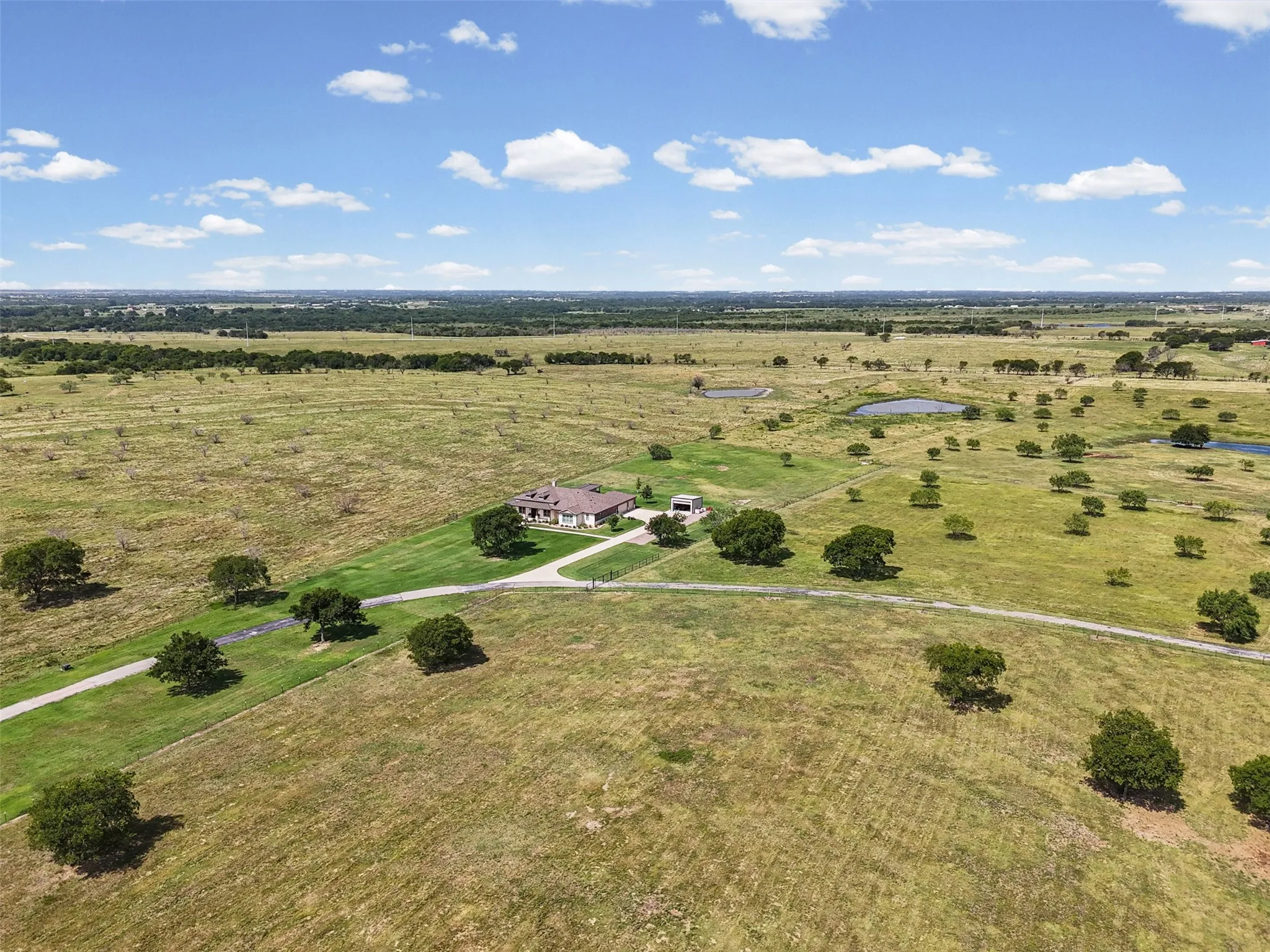 Single Family Residence For Sale in Ellis County , 511 Alsdorf Road, Ennis, Texas 75119, 3 Bedroom, 3 Bathroom, 3 Garage spaces, 3,494 Sqft, built in 2023, mls#21335662, Real Estate Agent in Ennis, Homes For Sale in Ellis county, Homes For Sale in Ennis, Realtor in Ennis Texas, Real Estate Brokerage Independent Realty Texas, Luminita Cordes Realtor