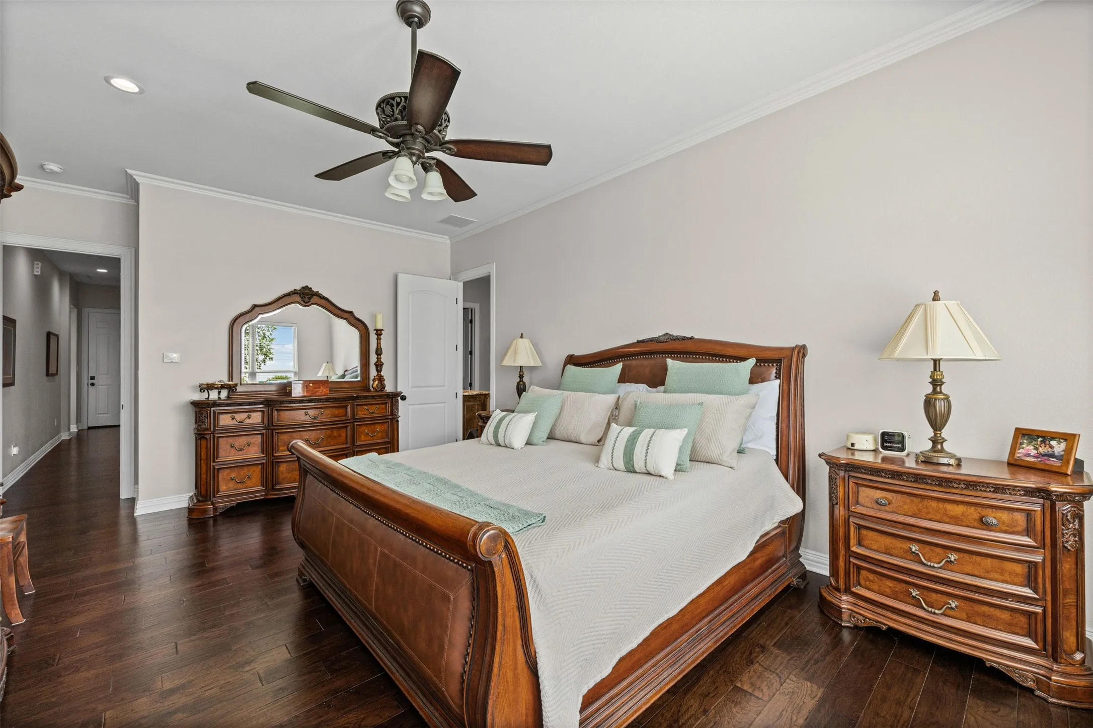 Single Family Residence For Sale in Ellis County , 511 Alsdorf Road, Ennis, Texas 75119, 3 Bedroom, 3 Bathroom, 3 Garage spaces, 3,494 Sqft, built in 2023, mls#21335662, Real Estate Agent in Ennis, Homes For Sale in Ellis county, Homes For Sale in Ennis, Realtor in Ennis Texas, Real Estate Brokerage Independent Realty Texas, Luminita Cordes Realtor