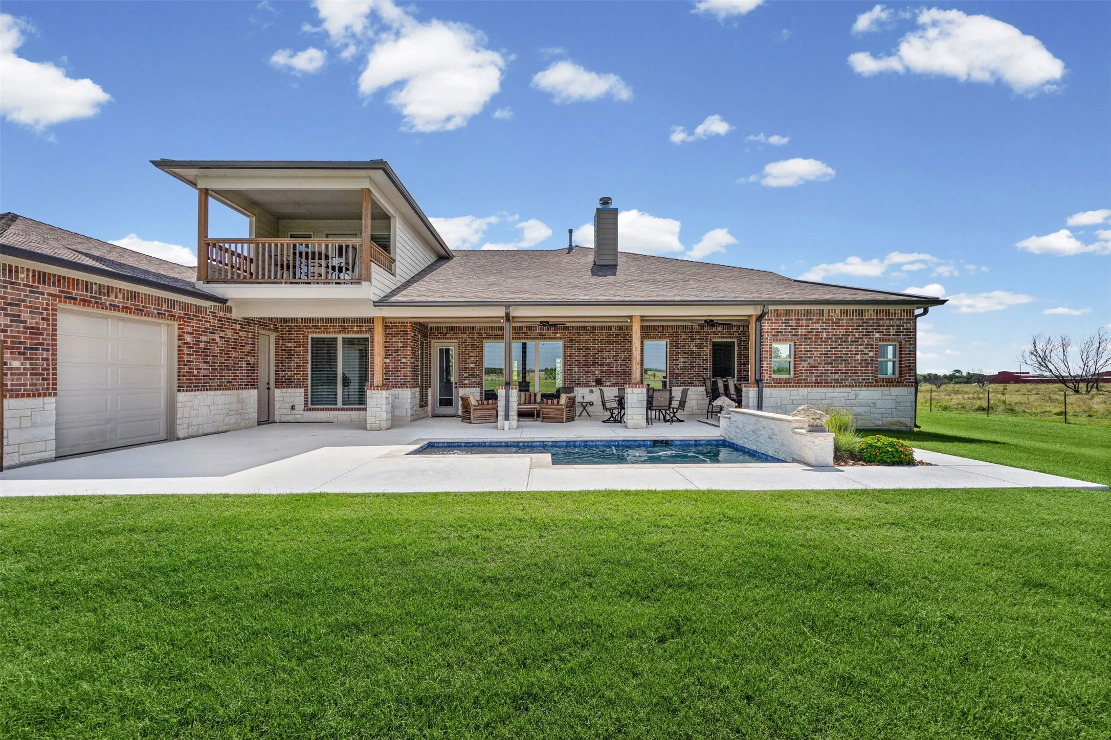 Single Family Residence For Sale in Ellis County , 511 Alsdorf Road, Ennis, Texas 75119, 3 Bedroom, 3 Bathroom, 3 Garage spaces, 3,494 Sqft, built in 2023, mls#21335662, Real Estate Agent in Ennis, Homes For Sale in Ellis county, Homes For Sale in Ennis, Realtor in Ennis Texas, Real Estate Brokerage Independent Realty Texas, Luminita Cordes Realtor