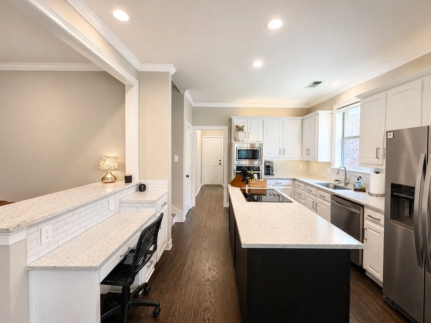 Single Family Residence For Sale in Denton County , 1908 Vintage Drive, Corinth, Texas 76210, 4 Bedroom, 3 Bathroom, 2 Garage spaces, 3,105 Sqft, built in 1990, mls#21336353, Real Estate Agent in Corinth, Homes For Sale in Denton county, Homes For Sale in Corinth, Realtor in Corinth Texas, Real Estate Brokerage Independent Realty Texas, Luminita Cordes Realtor