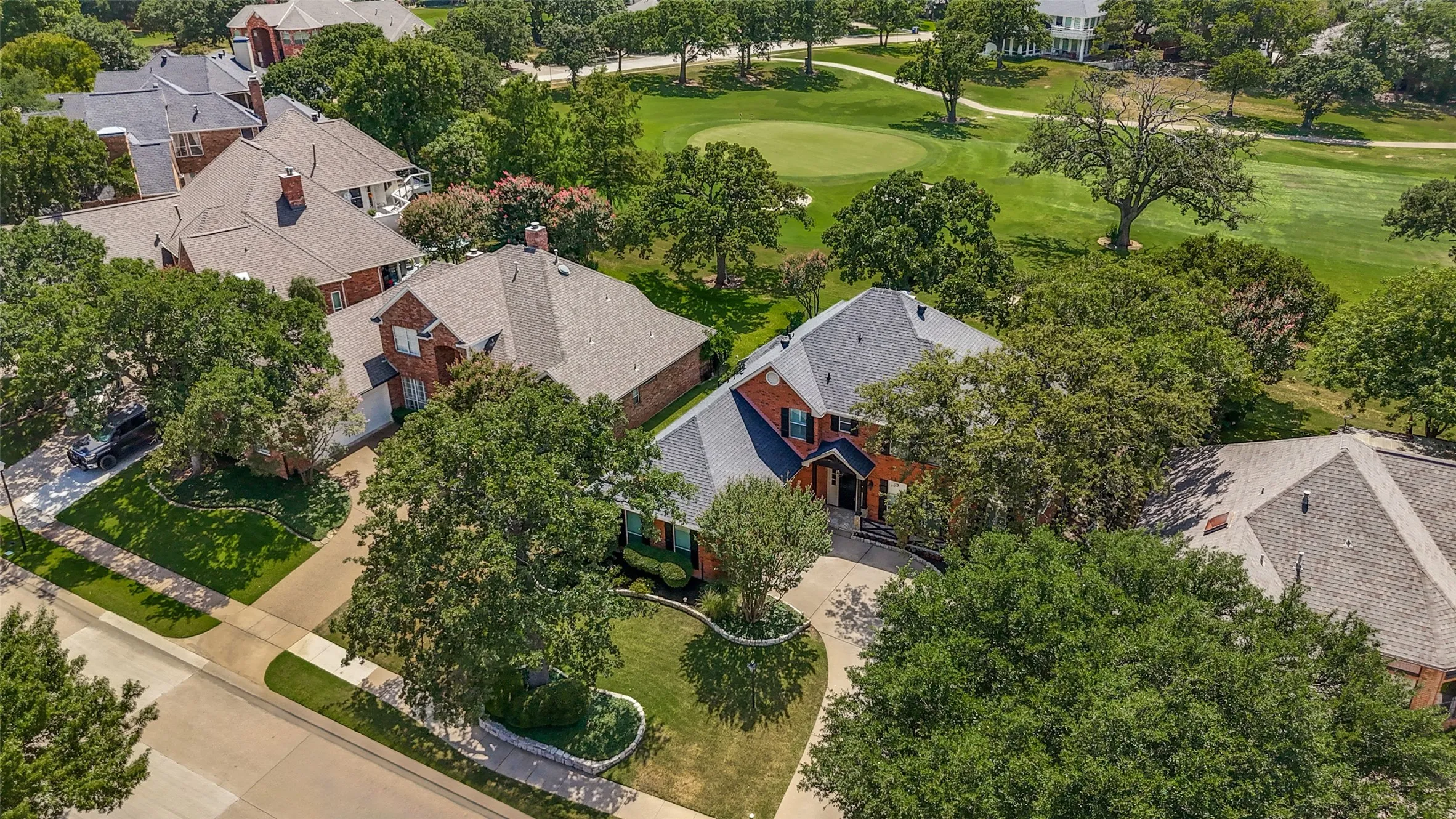 Single Family Residence For Sale in Denton County , 1908 Vintage Drive, Corinth, Texas 76210, 4 Bedroom, 3 Bathroom, 2 Garage spaces, 3,105 Sqft, built in 1990, mls#21336353, Real Estate Agent in Corinth, Homes For Sale in Denton county, Homes For Sale in Corinth, Realtor in Corinth Texas, Real Estate Brokerage Independent Realty Texas, Luminita Cordes Realtor