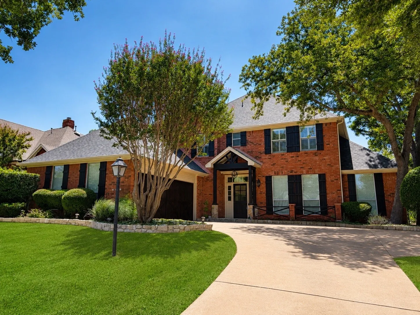 Single Family Residence For Sale in Denton County , 1908 Vintage Drive, Corinth, Texas 76210, 4 Bedroom, 3 Bathroom, 2 Garage spaces, 3,105 Sqft, built in 1990, mls#21336353, Real Estate Agent in Corinth, Homes For Sale in Denton county, Homes For Sale in Corinth, Realtor in Corinth Texas, Real Estate Brokerage Independent Realty Texas, Luminita Cordes Realtor