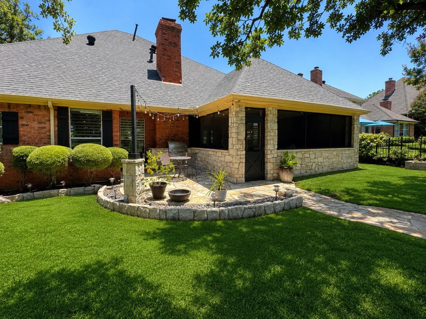Single Family Residence For Sale in Denton County , 1908 Vintage Drive, Corinth, Texas 76210, 4 Bedroom, 3 Bathroom, 2 Garage spaces, 3,105 Sqft, built in 1990, mls#21336353, Real Estate Agent in Corinth, Homes For Sale in Denton county, Homes For Sale in Corinth, Realtor in Corinth Texas, Real Estate Brokerage Independent Realty Texas, Luminita Cordes Realtor