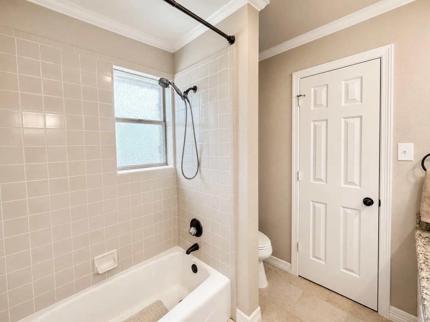 Single Family Residence For Sale in Denton County , 1908 Vintage Drive, Corinth, Texas 76210, 4 Bedroom, 3 Bathroom, 2 Garage spaces, 3,105 Sqft, built in 1990, mls#21336353, Real Estate Agent in Corinth, Homes For Sale in Denton county, Homes For Sale in Corinth, Realtor in Corinth Texas, Real Estate Brokerage Independent Realty Texas, Luminita Cordes Realtor