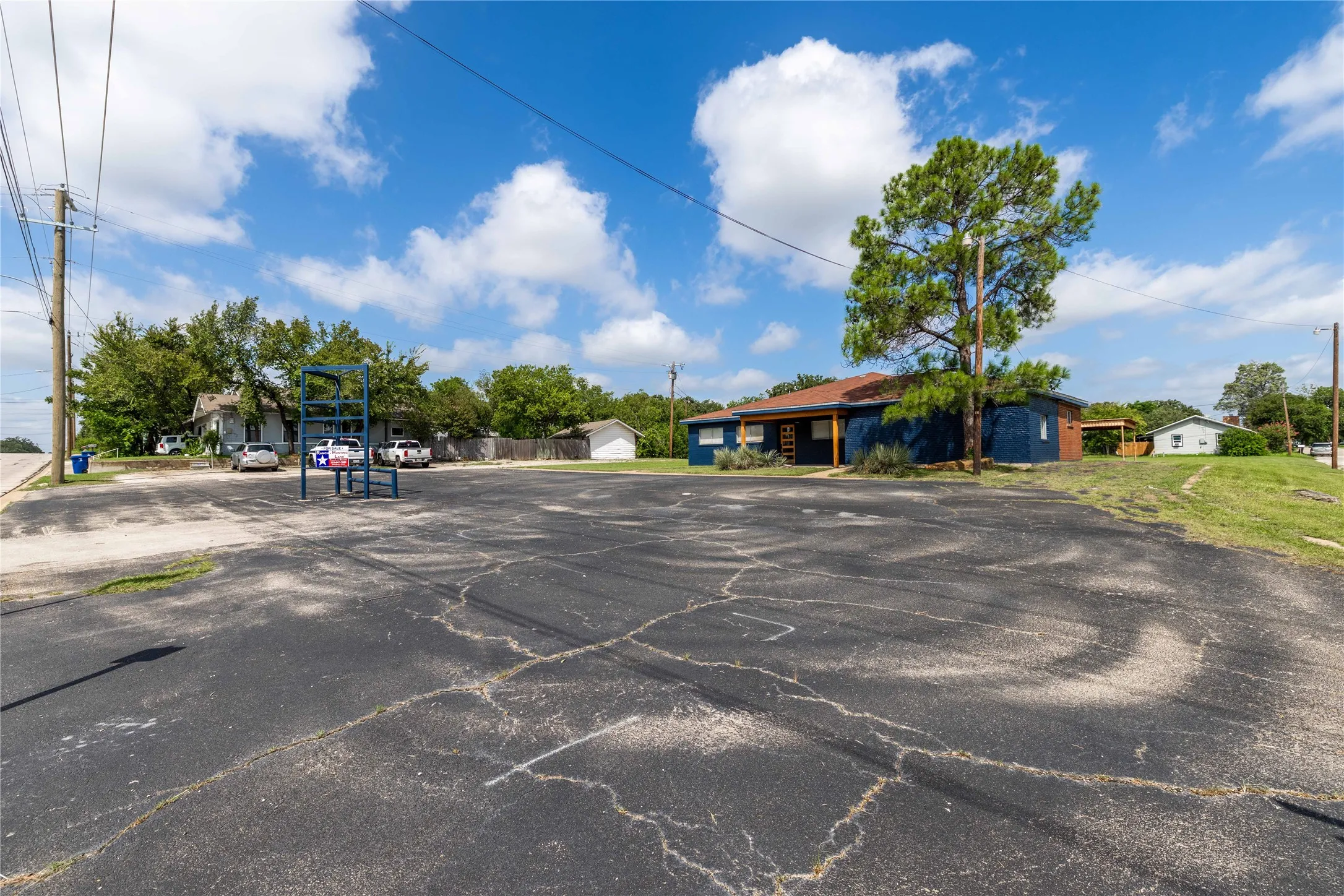 Business For Sale in Brown County , 2201 Coggin Avenue, Brownwood, Texas 76801, 0, 0, Garage spaces, 0 Sqft, built in 1961, Price $224,900, mls#21336696, Real Estate Agent in Brownwood, Homes For Sale in Brown county, Homes For Sale in Brownwood, Realtor in Brownwood Texas, Real Estate Brokerage Independent Realty Texas, Luminita Cordes Realtor