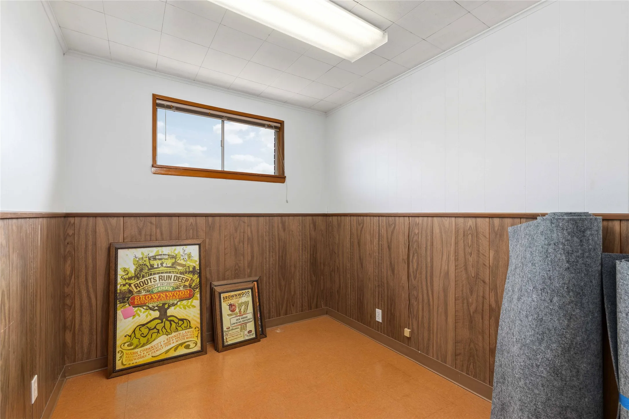 Business For Sale in Brown County , 2201 Coggin Avenue, Brownwood, Texas 76801, 0, 0, Garage spaces, 0 Sqft, built in 1961, Price $224,900, mls#21336696, Real Estate Agent in Brownwood, Homes For Sale in Brown county, Homes For Sale in Brownwood, Realtor in Brownwood Texas, Real Estate Brokerage Independent Realty Texas, Luminita Cordes Realtor