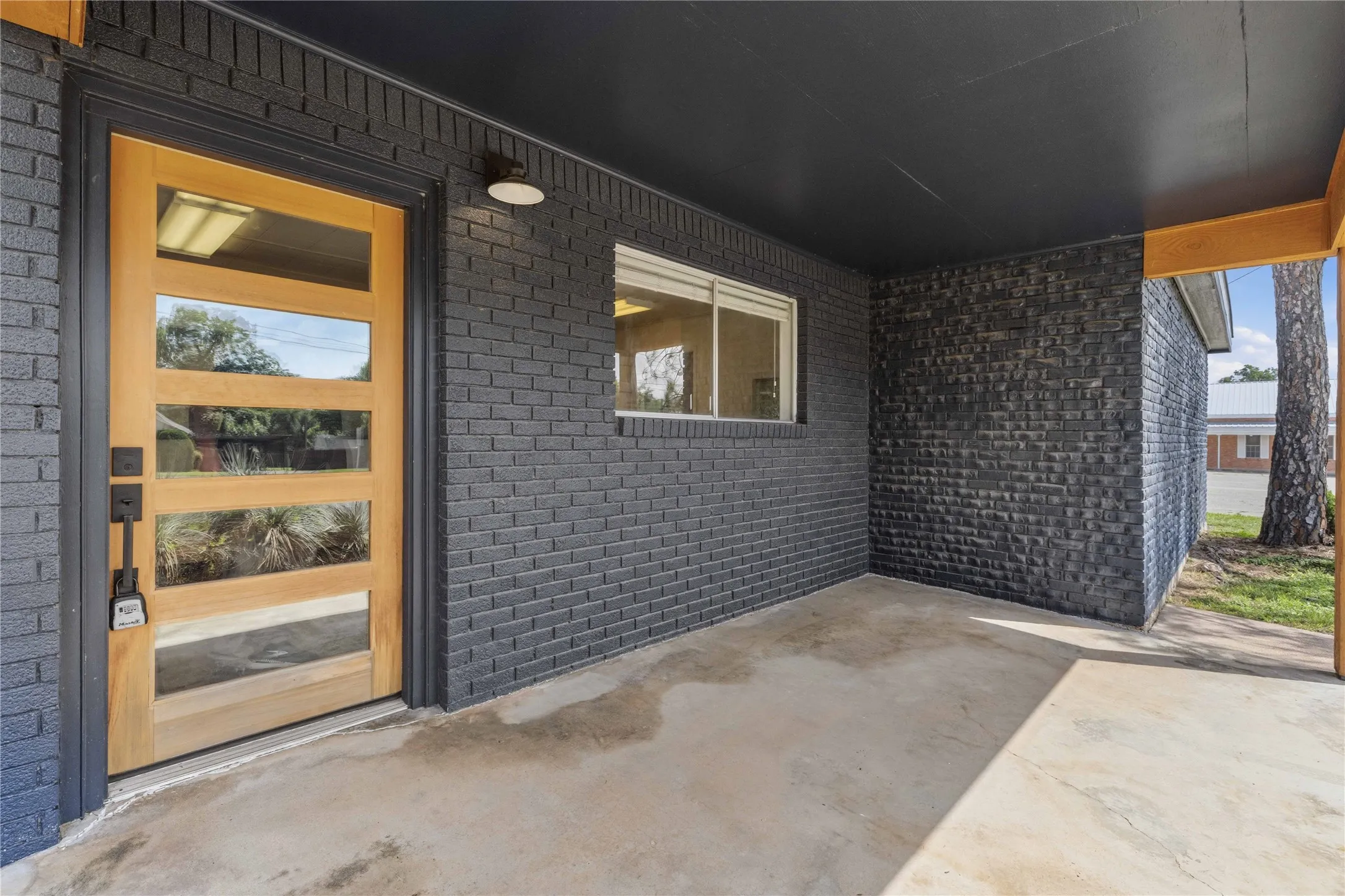 Business For Sale in Brown County , 2201 Coggin Avenue, Brownwood, Texas 76801, 0, 0, Garage spaces, 0 Sqft, built in 1961, Price $224,900, mls#21336696, Real Estate Agent in Brownwood, Homes For Sale in Brown county, Homes For Sale in Brownwood, Realtor in Brownwood Texas, Real Estate Brokerage Independent Realty Texas, Luminita Cordes Realtor