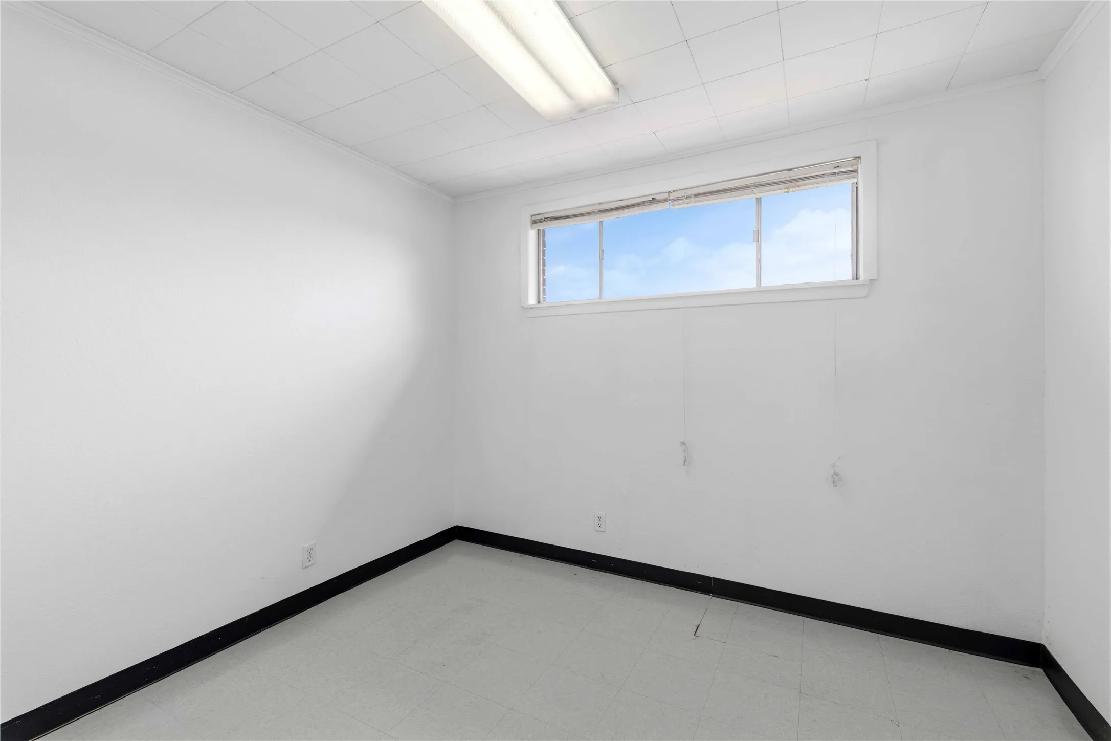 Business For Sale in Brown County , 2201 Coggin Avenue, Brownwood, Texas 76801, 0, 0, Garage spaces, 0 Sqft, built in 1961, Price $224,900, mls#21336696, Real Estate Agent in Brownwood, Homes For Sale in Brown county, Homes For Sale in Brownwood, Realtor in Brownwood Texas, Real Estate Brokerage Independent Realty Texas, Luminita Cordes Realtor