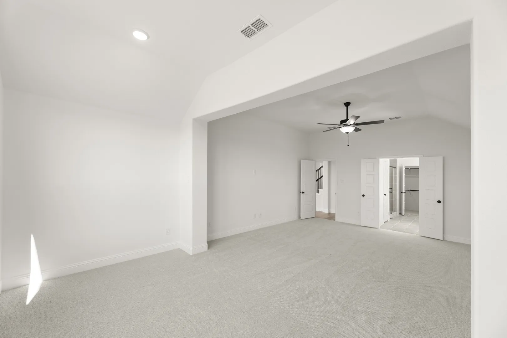 3605-indian-cherry-heartland-tx-inventory-home-primary-sitting-area
