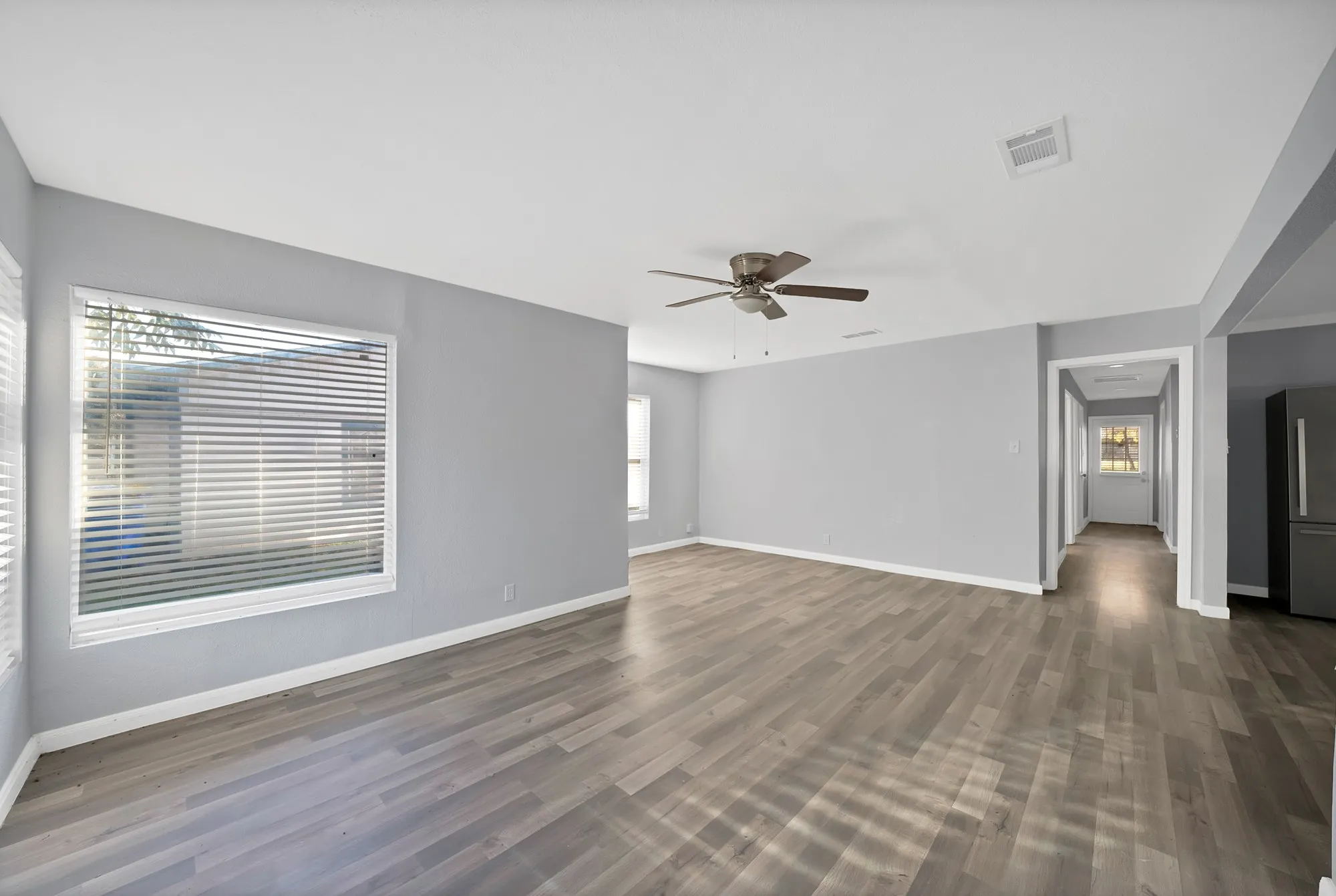 Single Family Residence For Sale in Tarrant County , 809 Hackamore Street, White Settlement, Texas 76108, 3 Bedroom, 2 Bathroom, 1 Garage spaces, 1,514 Sqft, built in 1958, mls#21336700, Real Estate Agent in White Settlement, Homes For Sale in Tarrant county, Homes For Sale in White Settlement, Realtor in White Settlement Texas, Real Estate Brokerage Independent Realty Texas, Luminita Cordes Realtor