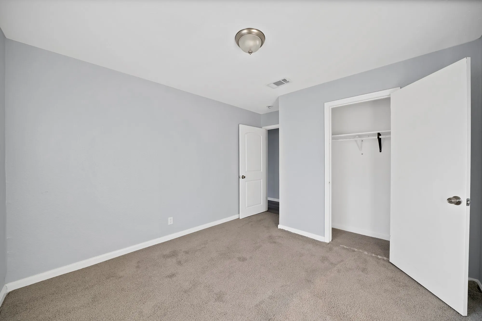 Single Family Residence For Sale in Tarrant County , 809 Hackamore Street, White Settlement, Texas 76108, 3 Bedroom, 2 Bathroom, 1 Garage spaces, 1,514 Sqft, built in 1958, mls#21336700, Real Estate Agent in White Settlement, Homes For Sale in Tarrant county, Homes For Sale in White Settlement, Realtor in White Settlement Texas, Real Estate Brokerage Independent Realty Texas, Luminita Cordes Realtor