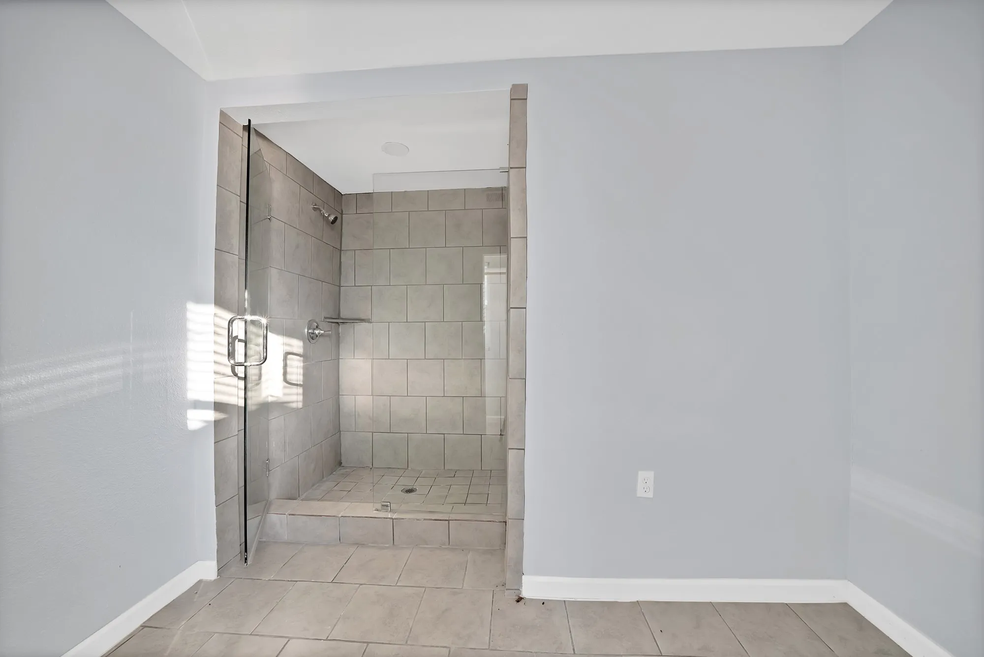 Single Family Residence For Sale in Tarrant County , 809 Hackamore Street, White Settlement, Texas 76108, 3 Bedroom, 2 Bathroom, 1 Garage spaces, 1,514 Sqft, built in 1958, mls#21336700, Real Estate Agent in White Settlement, Homes For Sale in Tarrant county, Homes For Sale in White Settlement, Realtor in White Settlement Texas, Real Estate Brokerage Independent Realty Texas, Luminita Cordes Realtor