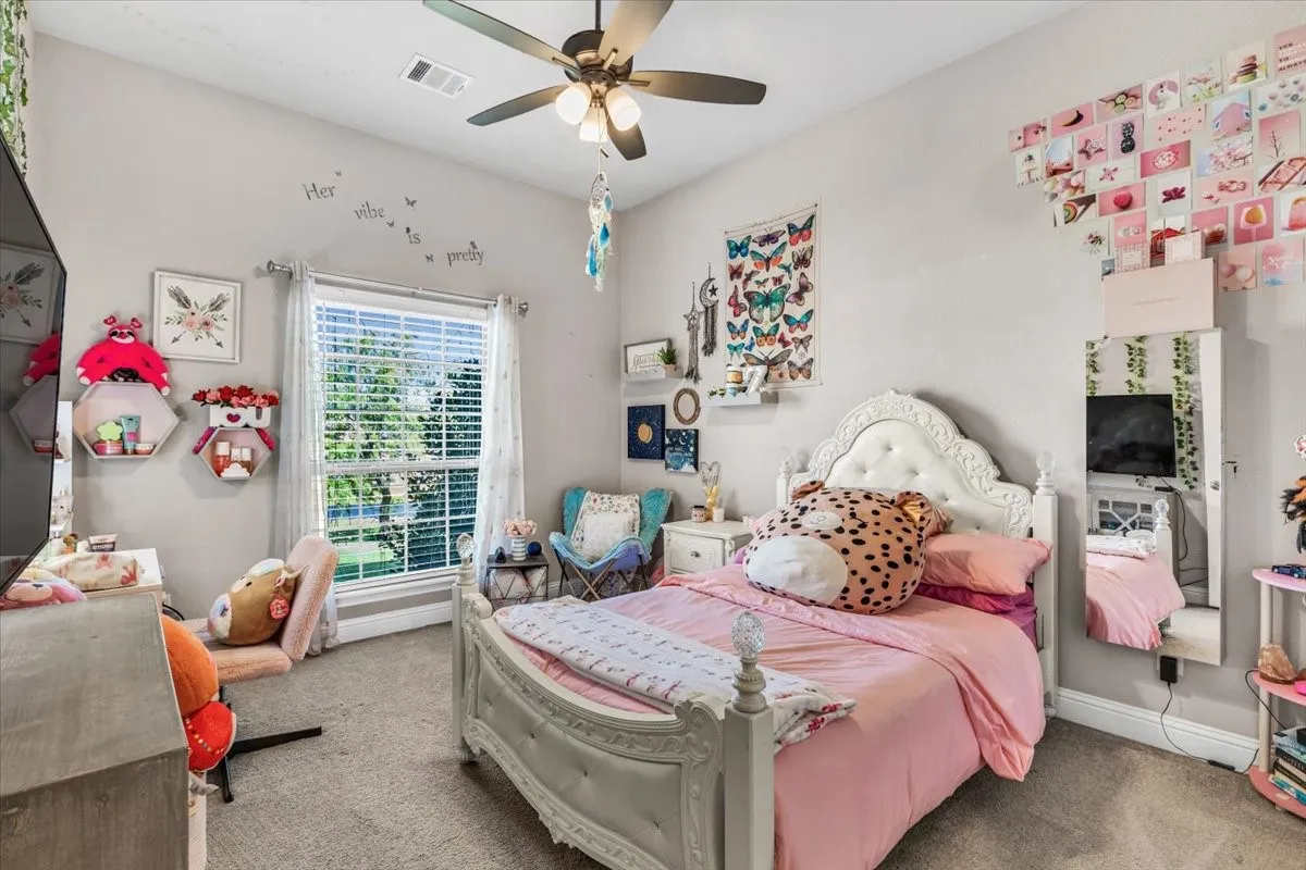 Single Family Residence For Sale in Wise County , 140 Lucky Ridge Lane, Boyd, Texas 76023, 4 Bedroom, 3 Bathroom, 2 Garage spaces, 2,646 Sqft, built in 2018, mls#21332118, Real Estate Agent in Boyd, Homes For Sale in Wise county, Homes For Sale in Boyd, Realtor in Boyd Texas, Real Estate Brokerage Independent Realty Texas, Luminita Cordes Realtor