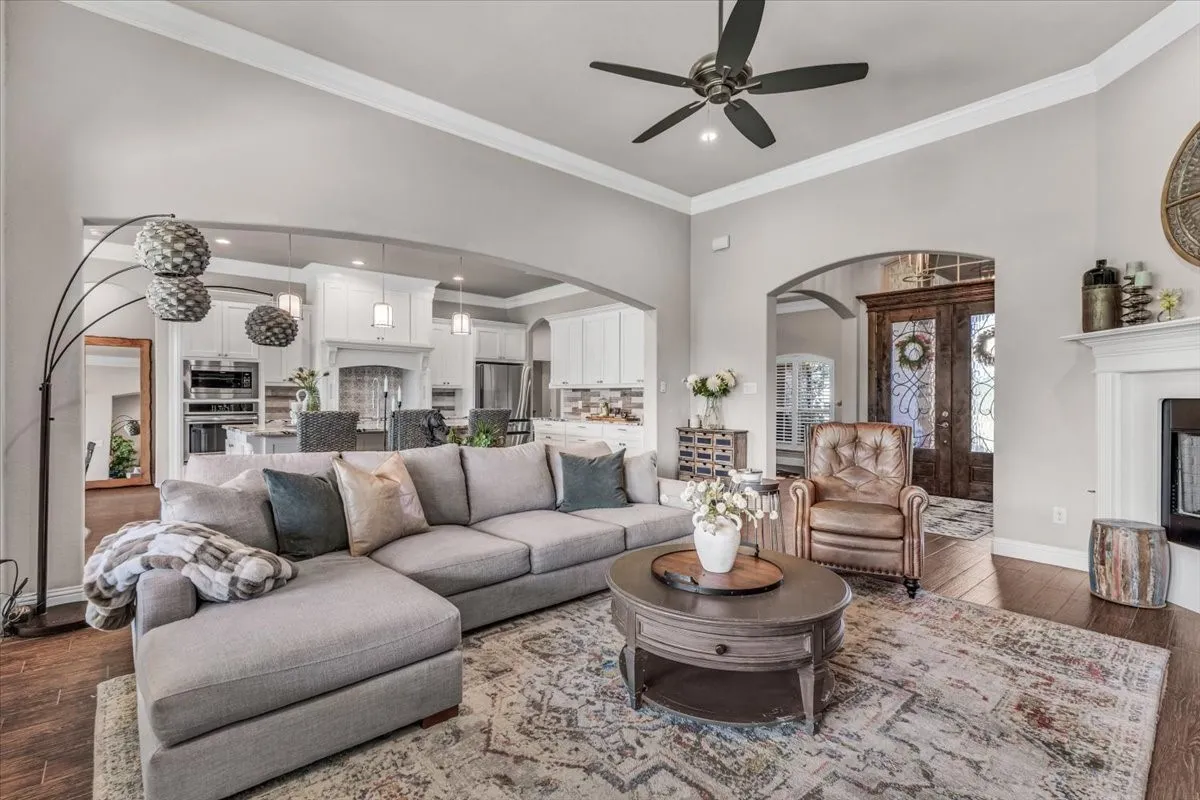 Single Family Residence For Sale in Wise County , 140 Lucky Ridge Lane, Boyd, Texas 76023, 4 Bedroom, 3 Bathroom, 2 Garage spaces, 2,646 Sqft, built in 2018, mls#21332118, Real Estate Agent in Boyd, Homes For Sale in Wise county, Homes For Sale in Boyd, Realtor in Boyd Texas, Real Estate Brokerage Independent Realty Texas, Luminita Cordes Realtor