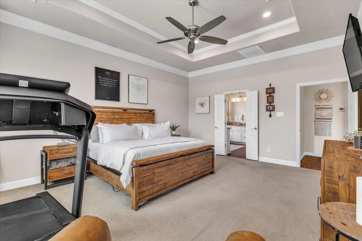Single Family Residence For Sale in Wise County , 140 Lucky Ridge Lane, Boyd, Texas 76023, 4 Bedroom, 3 Bathroom, 2 Garage spaces, 2,646 Sqft, built in 2018, mls#21332118, Real Estate Agent in Boyd, Homes For Sale in Wise county, Homes For Sale in Boyd, Realtor in Boyd Texas, Real Estate Brokerage Independent Realty Texas, Luminita Cordes Realtor