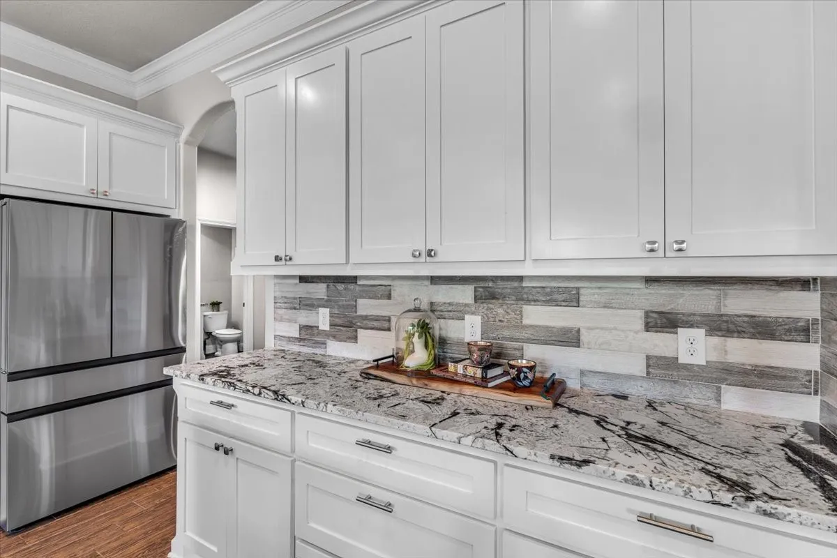 Single Family Residence For Sale in Wise County , 140 Lucky Ridge Lane, Boyd, Texas 76023, 4 Bedroom, 3 Bathroom, 2 Garage spaces, 2,646 Sqft, built in 2018, mls#21332118, Real Estate Agent in Boyd, Homes For Sale in Wise county, Homes For Sale in Boyd, Realtor in Boyd Texas, Real Estate Brokerage Independent Realty Texas, Luminita Cordes Realtor