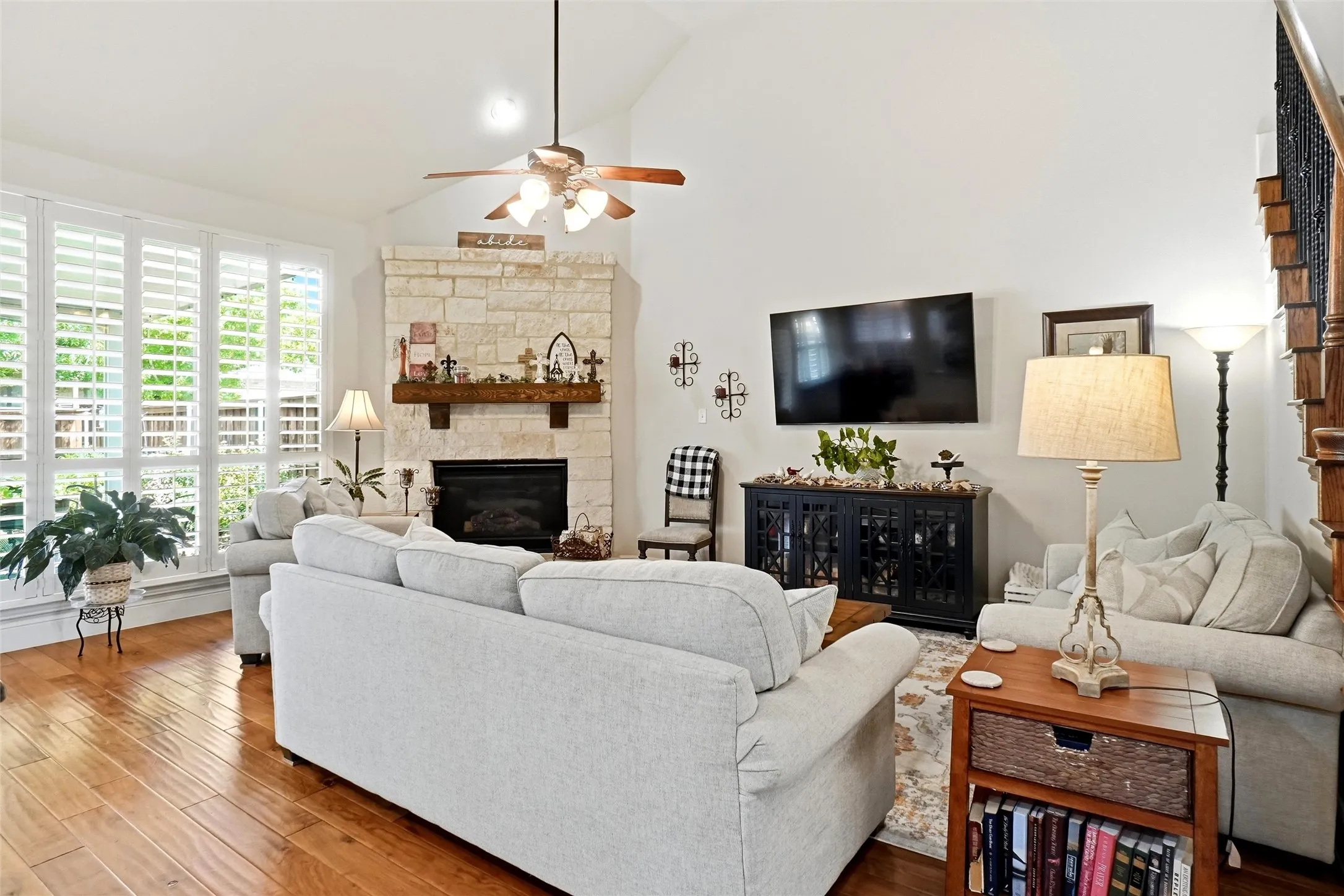 Single Family Residence For Sale in Tarrant County , 5905 Cripple Creek Trail, North Richland Hills, Texas 76180, 4 Bedroom, 3 Bathroom, 2 Garage spaces, 2,883 Sqft, built in 2009, mls#21336721, Real Estate Agent in North Richland Hills, Homes For Sale in Tarrant county, Homes For Sale in North Richland Hills, Realtor in North Richland Hills Texas, Real Estate Brokerage Independent Realty Texas, Luminita Cordes Realtor