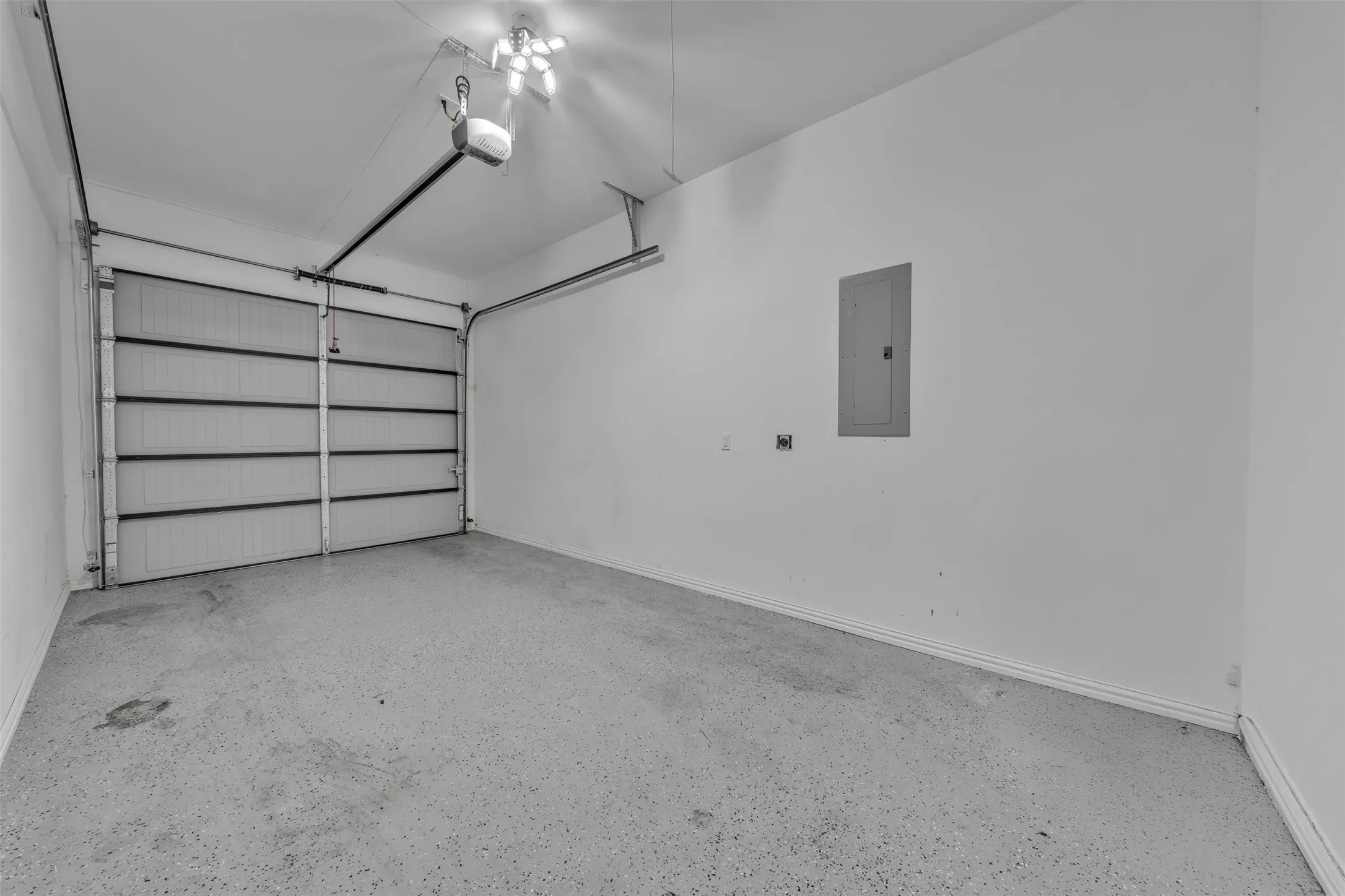 For Sale in Hood County , 3613 Durango Trail, Granbury, Texas 76048, 3 Bedroom, 2 Bathroom, 1 Garage spaces, 0 Sqft, built in 2025, mls#21326782, Real Estate Agent in Granbury, Homes For Sale in Hood county, Homes For Sale in Granbury, Realtor in Granbury Texas, Real Estate Brokerage Independent Realty Texas, Luminita Cordes Realtor