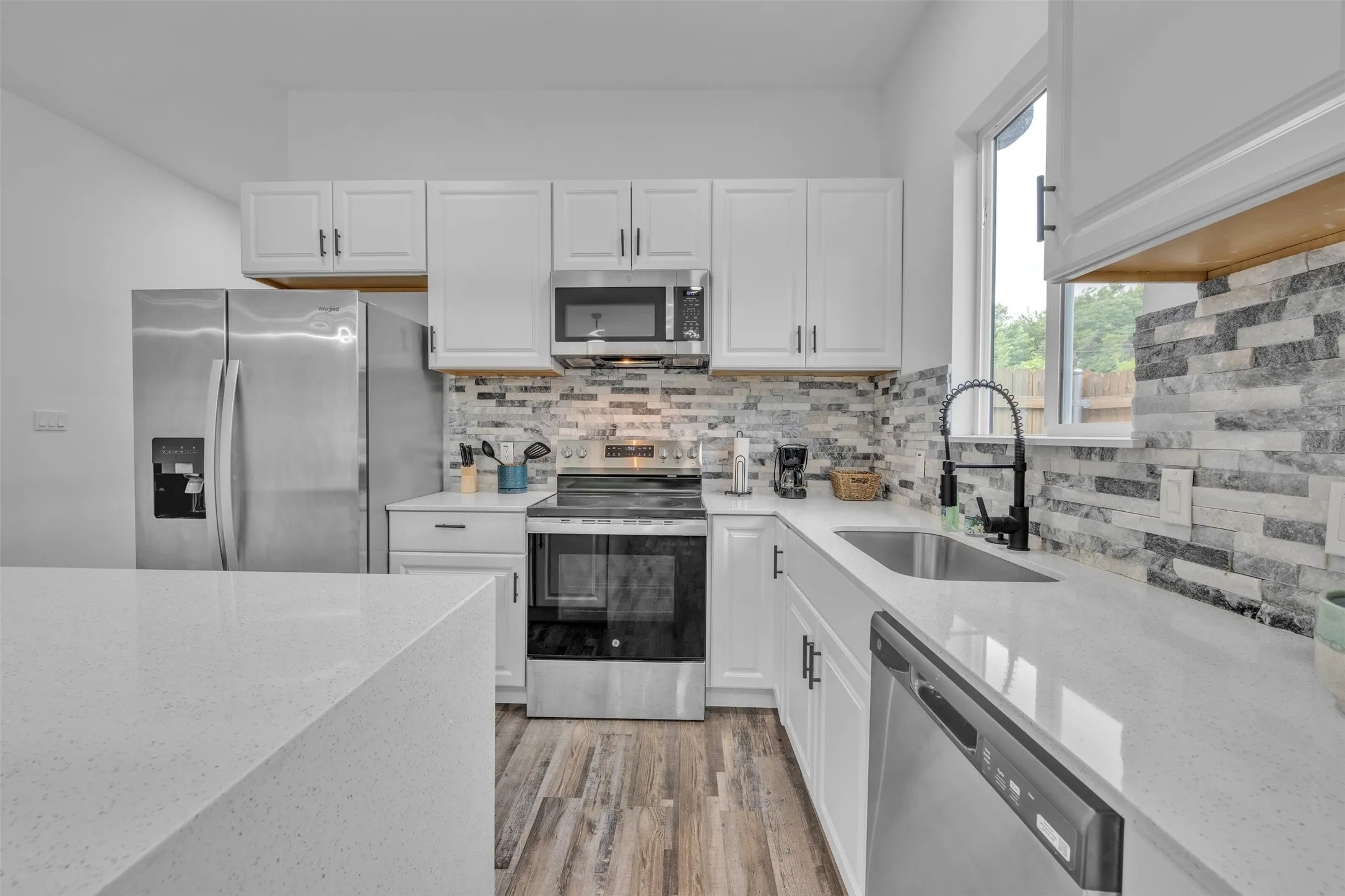 For Sale in Hood County , 3613 Durango Trail, Granbury, Texas 76048, 3 Bedroom, 2 Bathroom, 1 Garage spaces, 0 Sqft, built in 2025, mls#21326782, Real Estate Agent in Granbury, Homes For Sale in Hood county, Homes For Sale in Granbury, Realtor in Granbury Texas, Real Estate Brokerage Independent Realty Texas, Luminita Cordes Realtor