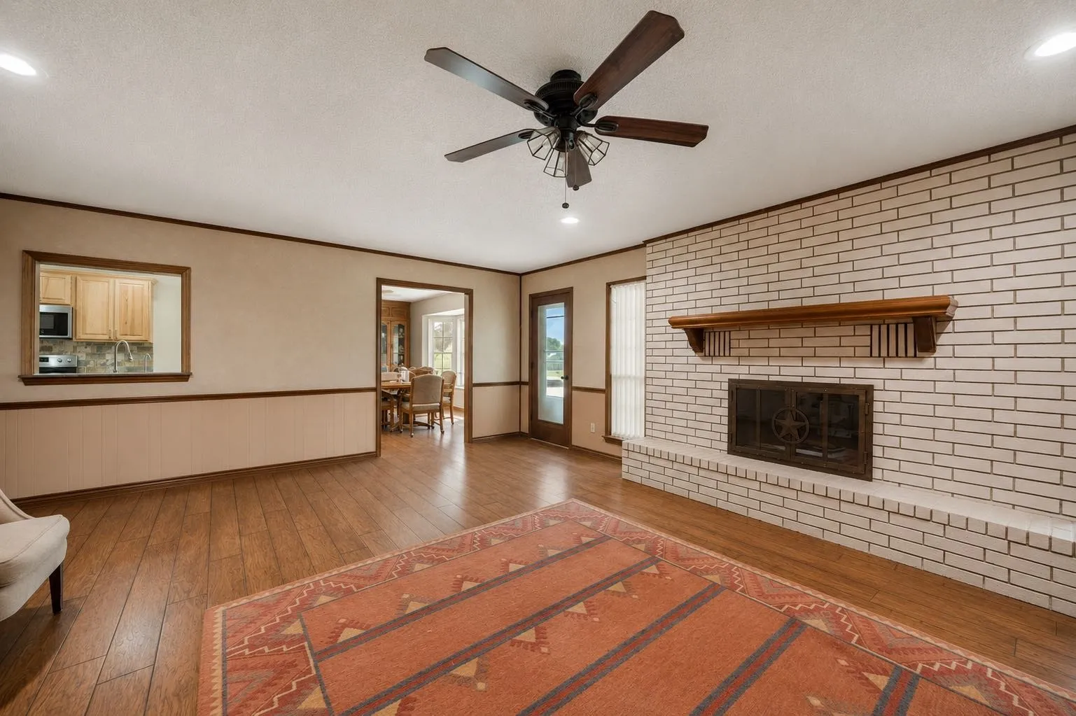 Single Family Residence For Sale in Rockwall County , 441 Briar Glen, Mclendon Chisholm, Texas 75032, 3 Bedroom, 2 Bathroom, 3 Garage spaces, 2,130 Sqft, built in 1976, mls#21318581, Real Estate Agent in Mclendon Chisholm, Homes For Sale in Rockwall county, Homes For Sale in Mclendon Chisholm, Realtor in Mclendon Chisholm Texas, Real Estate Brokerage Independent Realty Texas, Luminita Cordes Realtor