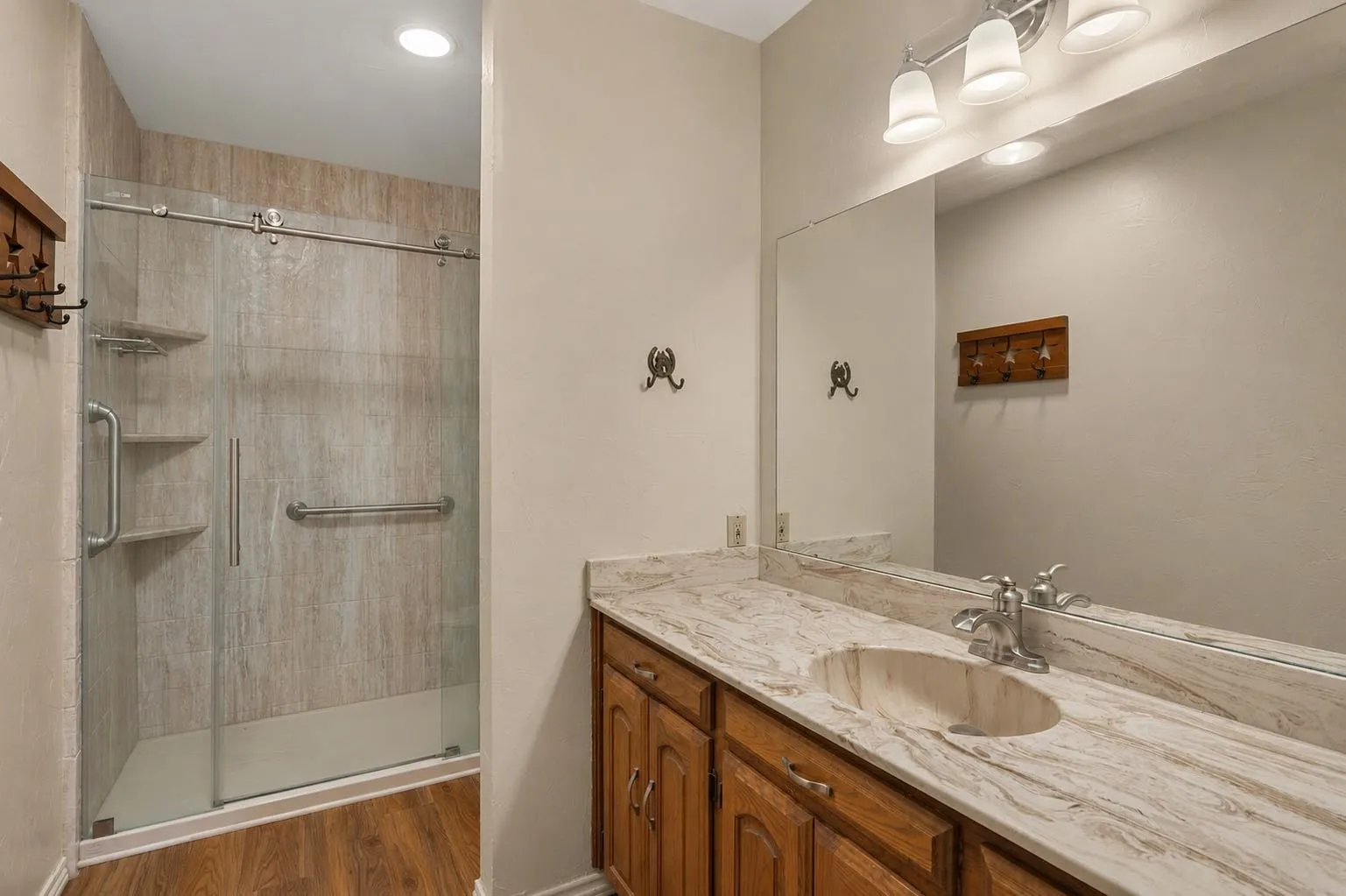 Single Family Residence For Sale in Rockwall County , 441 Briar Glen, Mclendon Chisholm, Texas 75032, 3 Bedroom, 2 Bathroom, 3 Garage spaces, 2,130 Sqft, built in 1976, mls#21318581, Real Estate Agent in Mclendon Chisholm, Homes For Sale in Rockwall county, Homes For Sale in Mclendon Chisholm, Realtor in Mclendon Chisholm Texas, Real Estate Brokerage Independent Realty Texas, Luminita Cordes Realtor