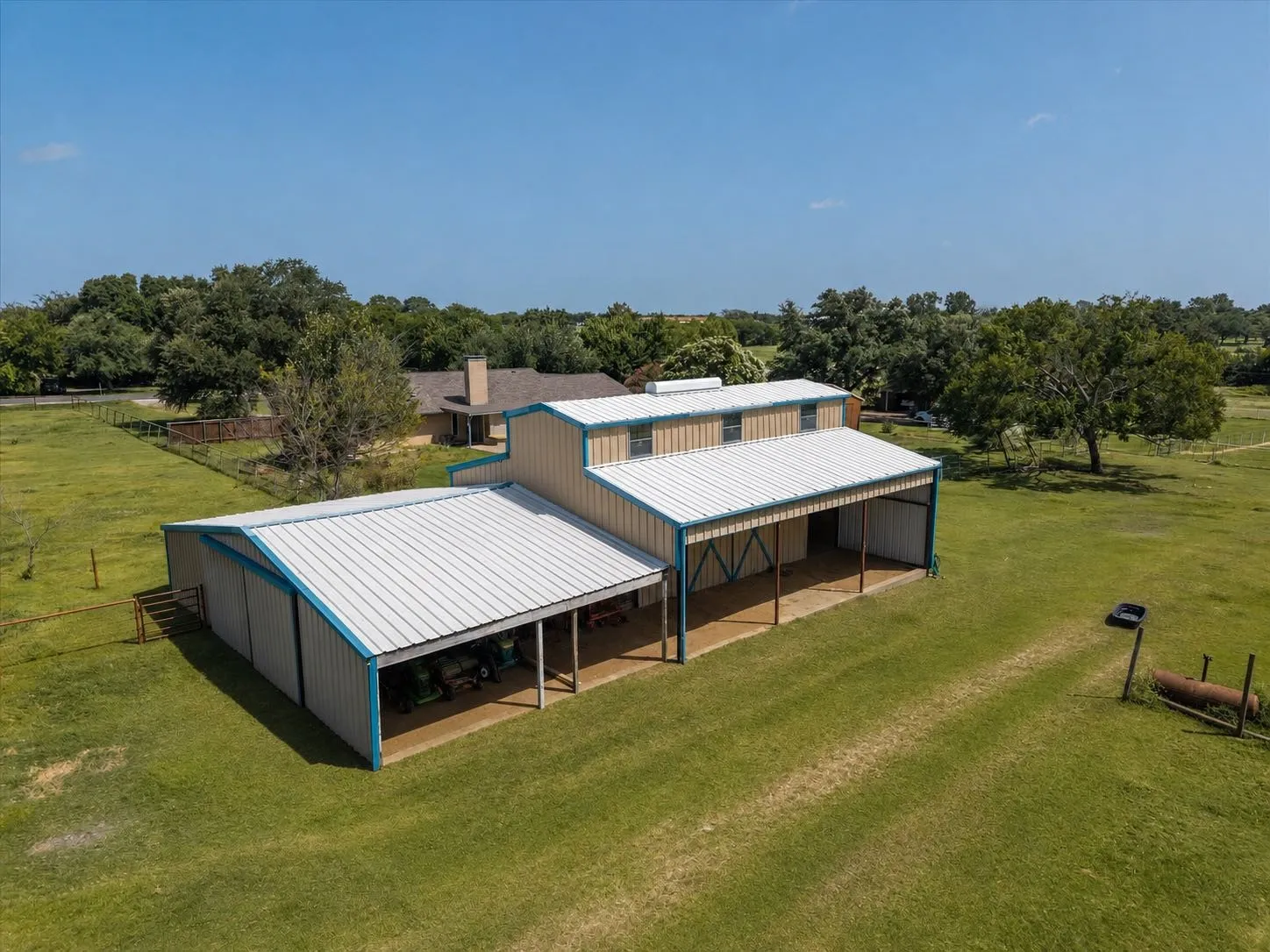 Single Family Residence For Sale in Rockwall County , 441 Briar Glen, Mclendon Chisholm, Texas 75032, 3 Bedroom, 2 Bathroom, 3 Garage spaces, 2,130 Sqft, built in 1976, mls#21318581, Real Estate Agent in Mclendon Chisholm, Homes For Sale in Rockwall county, Homes For Sale in Mclendon Chisholm, Realtor in Mclendon Chisholm Texas, Real Estate Brokerage Independent Realty Texas, Luminita Cordes Realtor