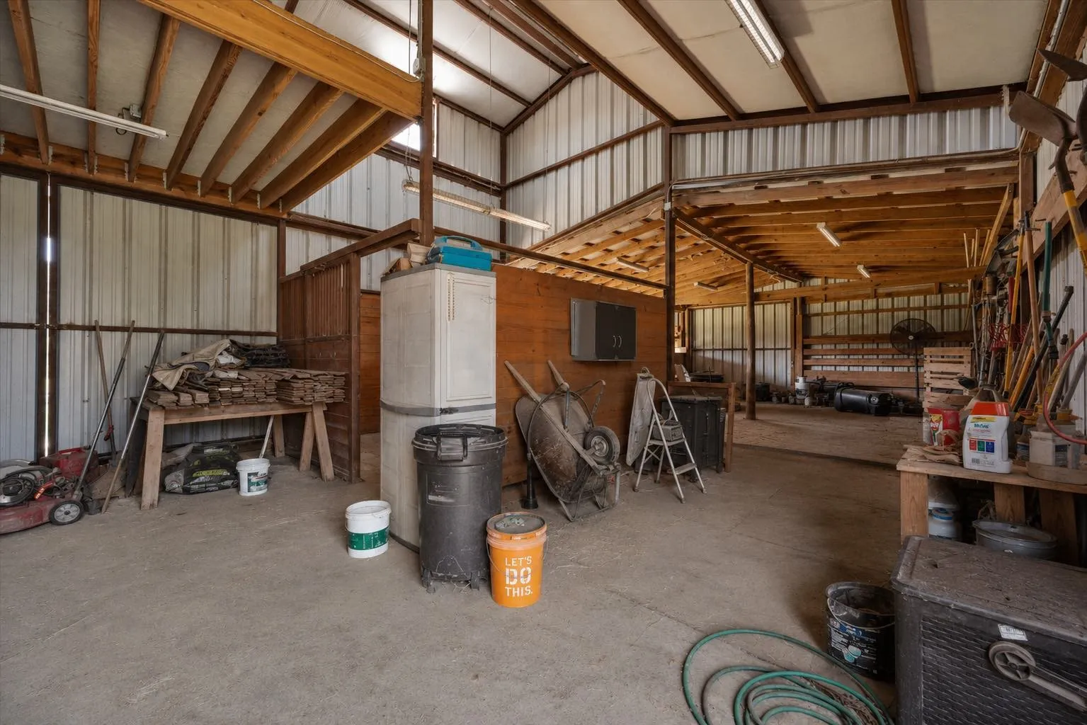 Single Family Residence For Sale in Rockwall County , 441 Briar Glen, Mclendon Chisholm, Texas 75032, 3 Bedroom, 2 Bathroom, 3 Garage spaces, 2,130 Sqft, built in 1976, mls#21318581, Real Estate Agent in Mclendon Chisholm, Homes For Sale in Rockwall county, Homes For Sale in Mclendon Chisholm, Realtor in Mclendon Chisholm Texas, Real Estate Brokerage Independent Realty Texas, Luminita Cordes Realtor