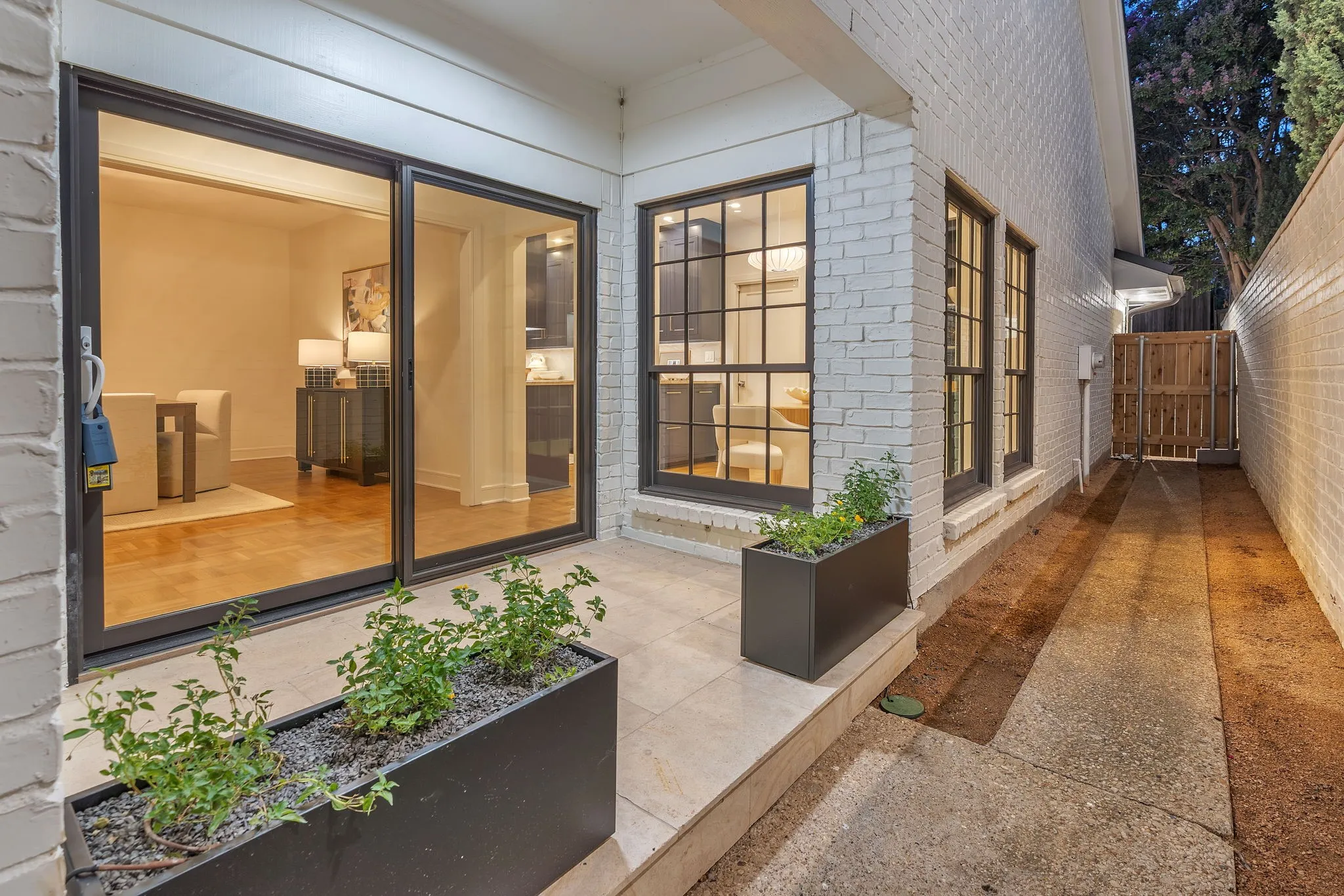 Side patio