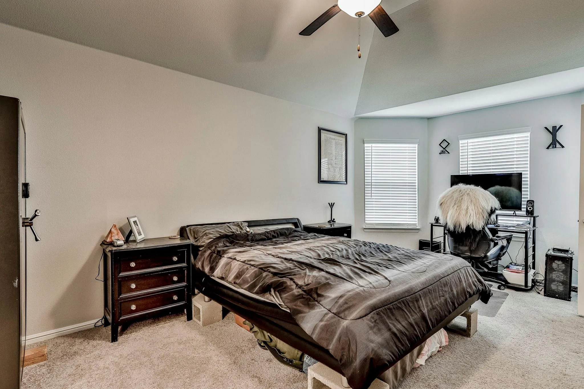 Single Family Residence For Sale in Tarrant County , 8713 Rock Hibiscus Drive, Fort Worth, Texas 76131, 4 Bedroom, 3 Bathroom, 2 Garage spaces, 2,118 Sqft, built in 2021, Price $405,000, mls#21336758, Real Estate Agent in Fort Worth, Homes For Sale in Tarrant county, Homes For Sale in Fort Worth, Realtor in Fort Worth Texas, Real Estate Brokerage Independent Realty Texas, Luminita Cordes Realtor
