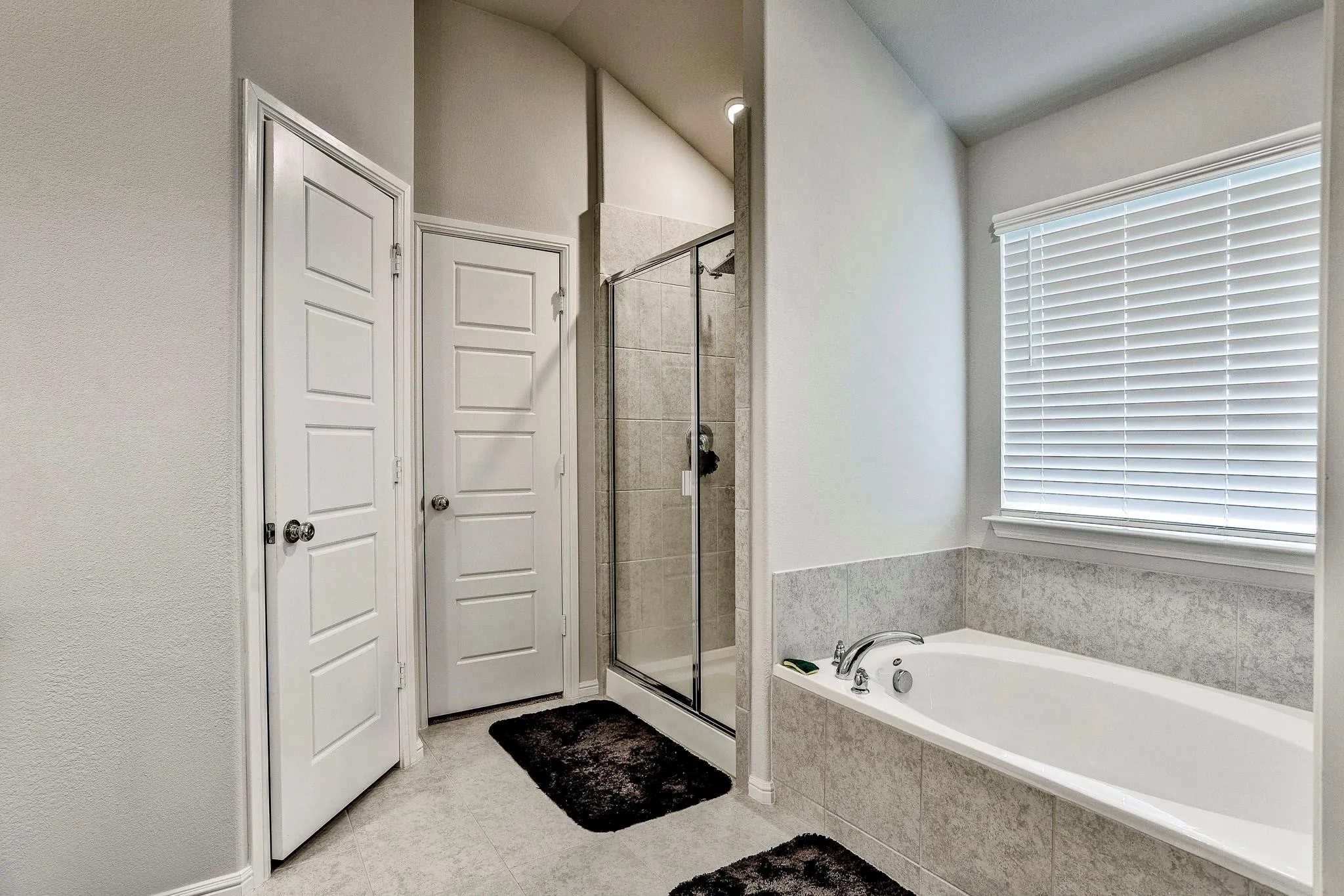 Single Family Residence For Sale in Tarrant County , 8713 Rock Hibiscus Drive, Fort Worth, Texas 76131, 4 Bedroom, 3 Bathroom, 2 Garage spaces, 2,118 Sqft, built in 2021, Price $405,000, mls#21336758, Real Estate Agent in Fort Worth, Homes For Sale in Tarrant county, Homes For Sale in Fort Worth, Realtor in Fort Worth Texas, Real Estate Brokerage Independent Realty Texas, Luminita Cordes Realtor