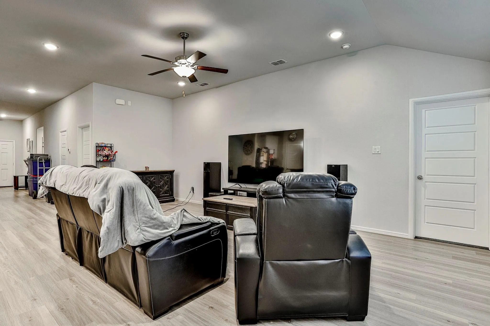 Single Family Residence For Sale in Tarrant County , 8713 Rock Hibiscus Drive, Fort Worth, Texas 76131, 4 Bedroom, 3 Bathroom, 2 Garage spaces, 2,118 Sqft, built in 2021, Price $405,000, mls#21336758, Real Estate Agent in Fort Worth, Homes For Sale in Tarrant county, Homes For Sale in Fort Worth, Realtor in Fort Worth Texas, Real Estate Brokerage Independent Realty Texas, Luminita Cordes Realtor