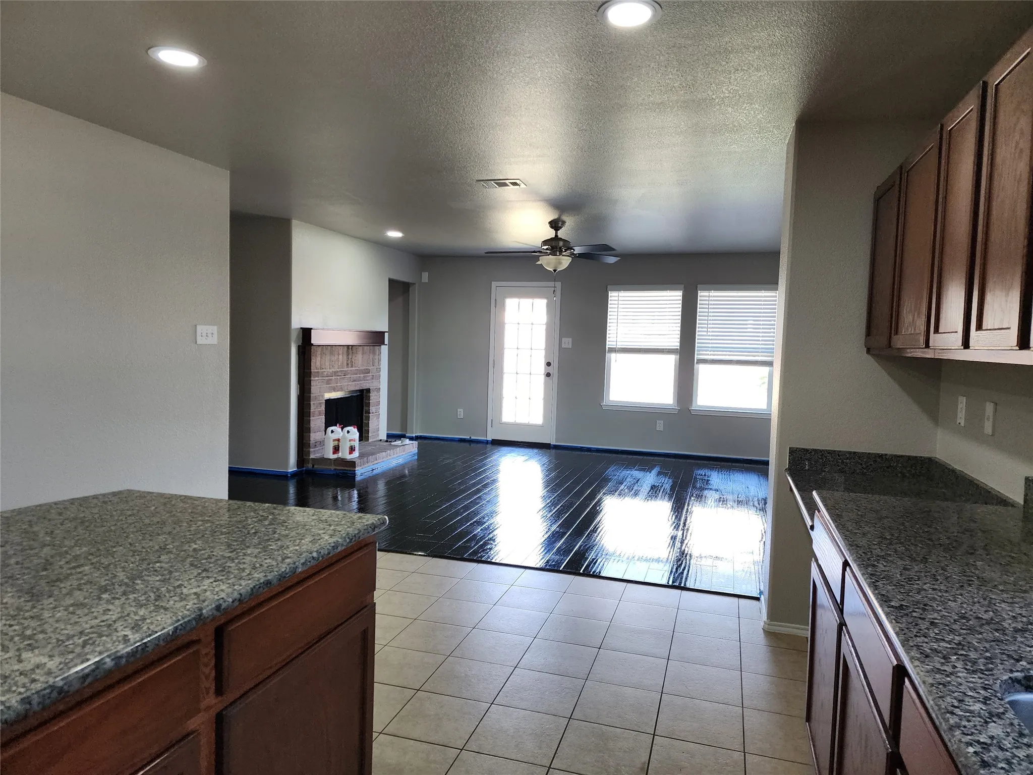 Single Family Residence For Sale in Denton County , 700 Swan Drive, Aubrey, Texas 76227, 4 Bedrooms, 2 Bathrooms, 2 Garage spaces, 1,868 Sqft, built in 2009, Price $379,900, mls#21336451, Real Estate Agent in Aubrey, Homes For Sale in Denton county, Homes For Sale in Aubrey, Realtor in Aubrey Texas, Real Estate Brokerage Independent Realty Texas, Luminita Cordes Realtor