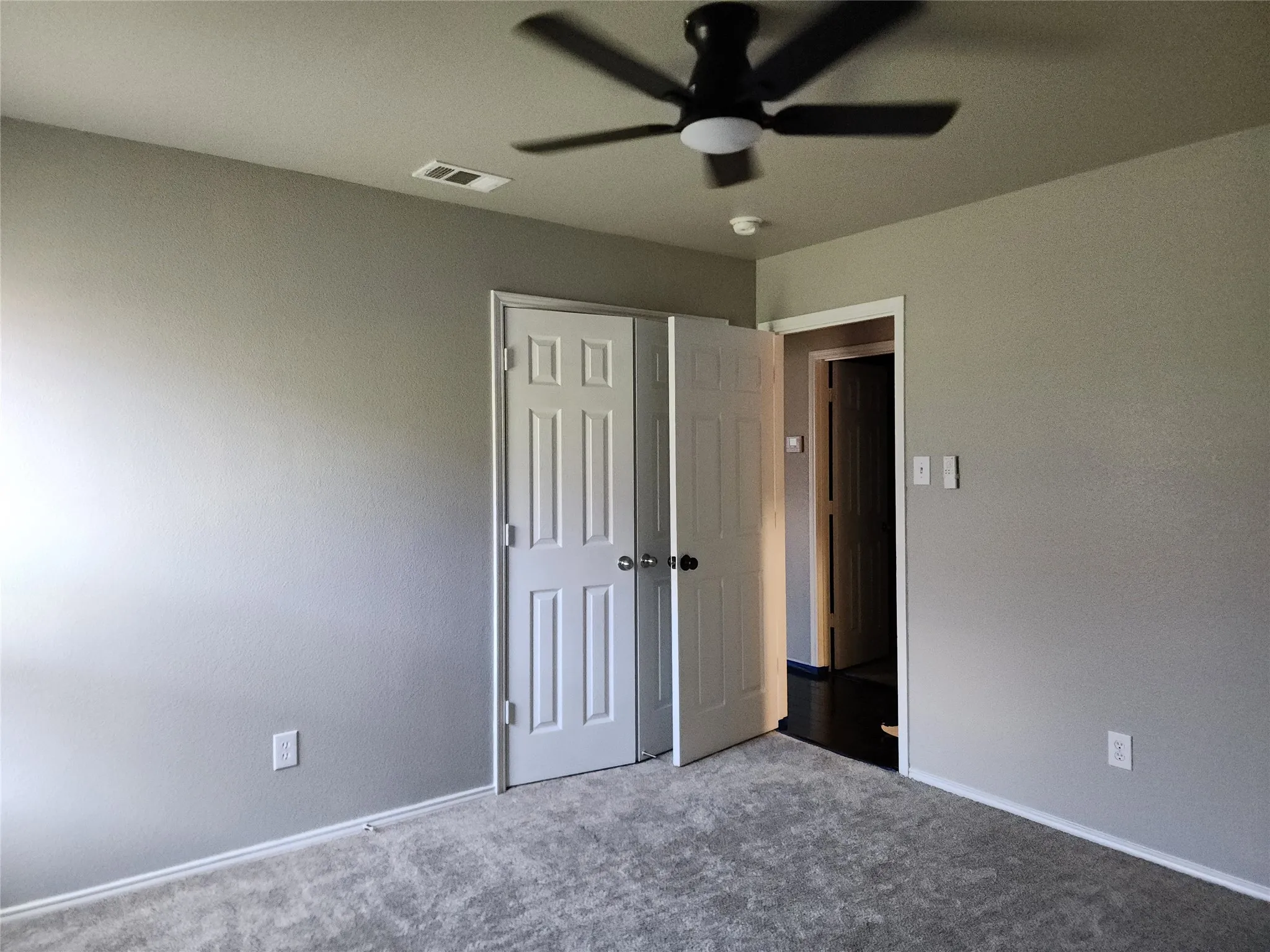 Single Family Residence For Sale in Denton County , 700 Swan Drive, Aubrey, Texas 76227, 4 Bedrooms, 2 Bathrooms, 2 Garage spaces, 1,868 Sqft, built in 2009, Price $379,900, mls#21336451, Real Estate Agent in Aubrey, Homes For Sale in Denton county, Homes For Sale in Aubrey, Realtor in Aubrey Texas, Real Estate Brokerage Independent Realty Texas, Luminita Cordes Realtor