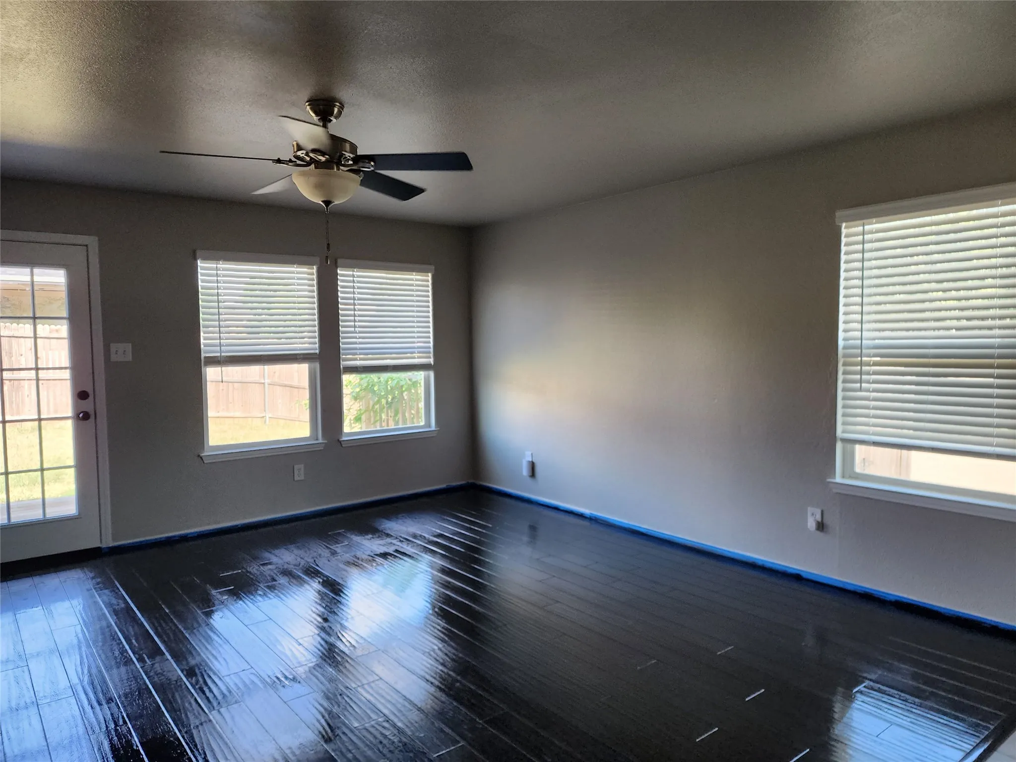 Single Family Residence For Sale in Denton County , 700 Swan Drive, Aubrey, Texas 76227, 4 Bedrooms, 2 Bathrooms, 2 Garage spaces, 1,868 Sqft, built in 2009, Price $379,900, mls#21336451, Real Estate Agent in Aubrey, Homes For Sale in Denton county, Homes For Sale in Aubrey, Realtor in Aubrey Texas, Real Estate Brokerage Independent Realty Texas, Luminita Cordes Realtor