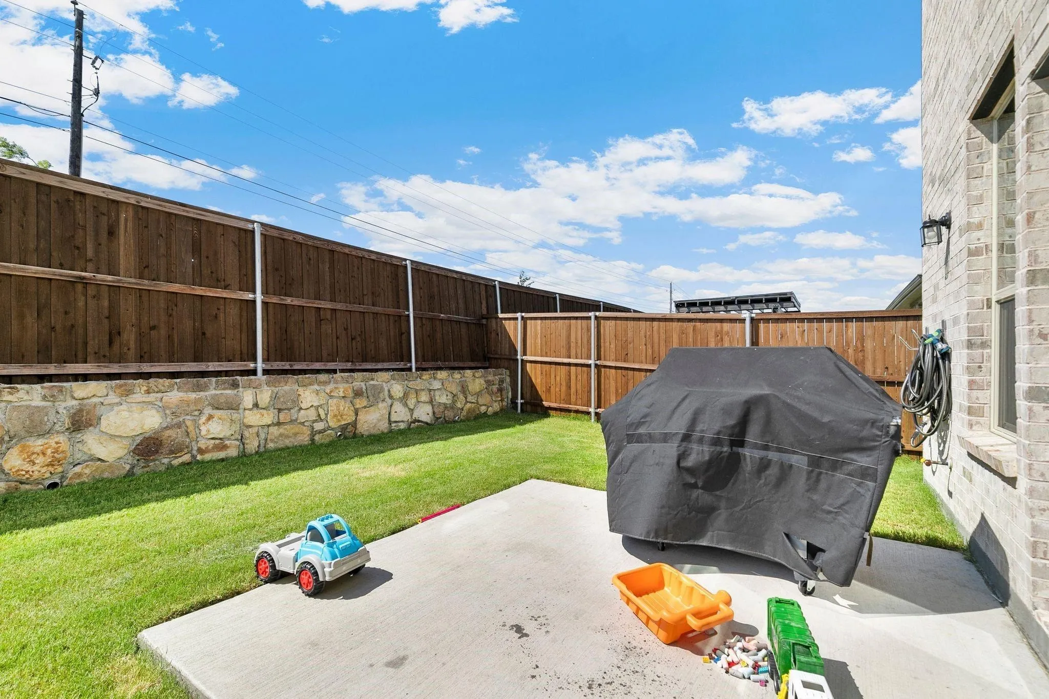 Single Family Residence For Rent in Kaufman County , 1630 Havenrock Drive, Forney, Texas 75126, 5 Bedroom, 3 Bathroom, 3 Garage spaces, 3,040 Sqft, built in 2021, mls#21336816, Real Estate Agent in Forney, Homes For Rent in Kaufman county, Homes For Rent in Forney, Realtor in Forney Texas, Real Estate Brokerage Independent Realty Texas, Luminita Cordes Realtor