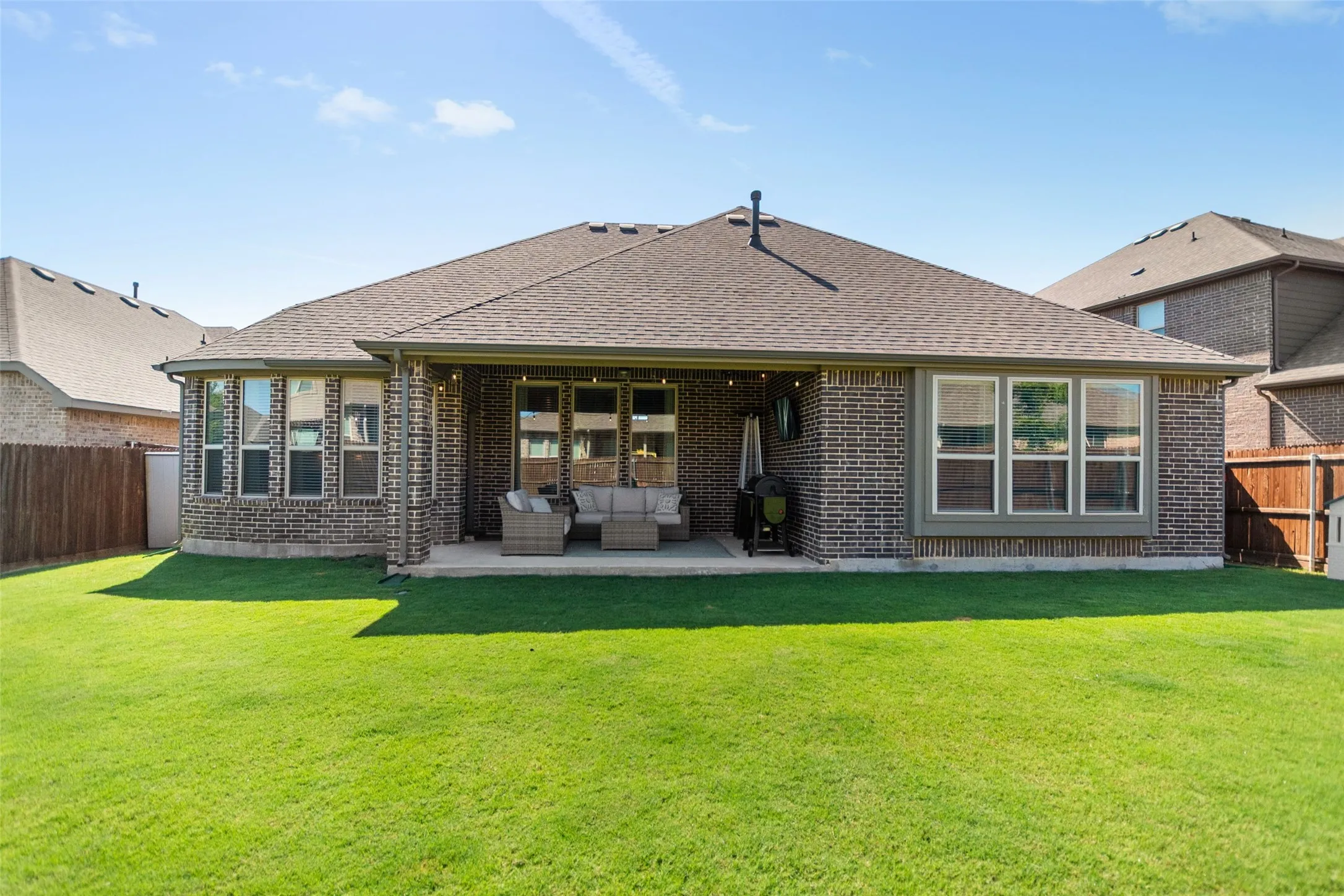 Single Family Residence For Sale in Denton County , 1215 Alderwood Drive, Justin, Texas 76247, 4 Bedroom, 2 Bathroom, 2 Garage spaces, 2,170 Sqft, built in 2020, mls#21335932, Real Estate Agent in Justin, Homes For Sale in Denton county, Homes For Sale in Justin, Realtor in Justin Texas, Real Estate Brokerage Independent Realty Texas, Luminita Cordes Realtor
