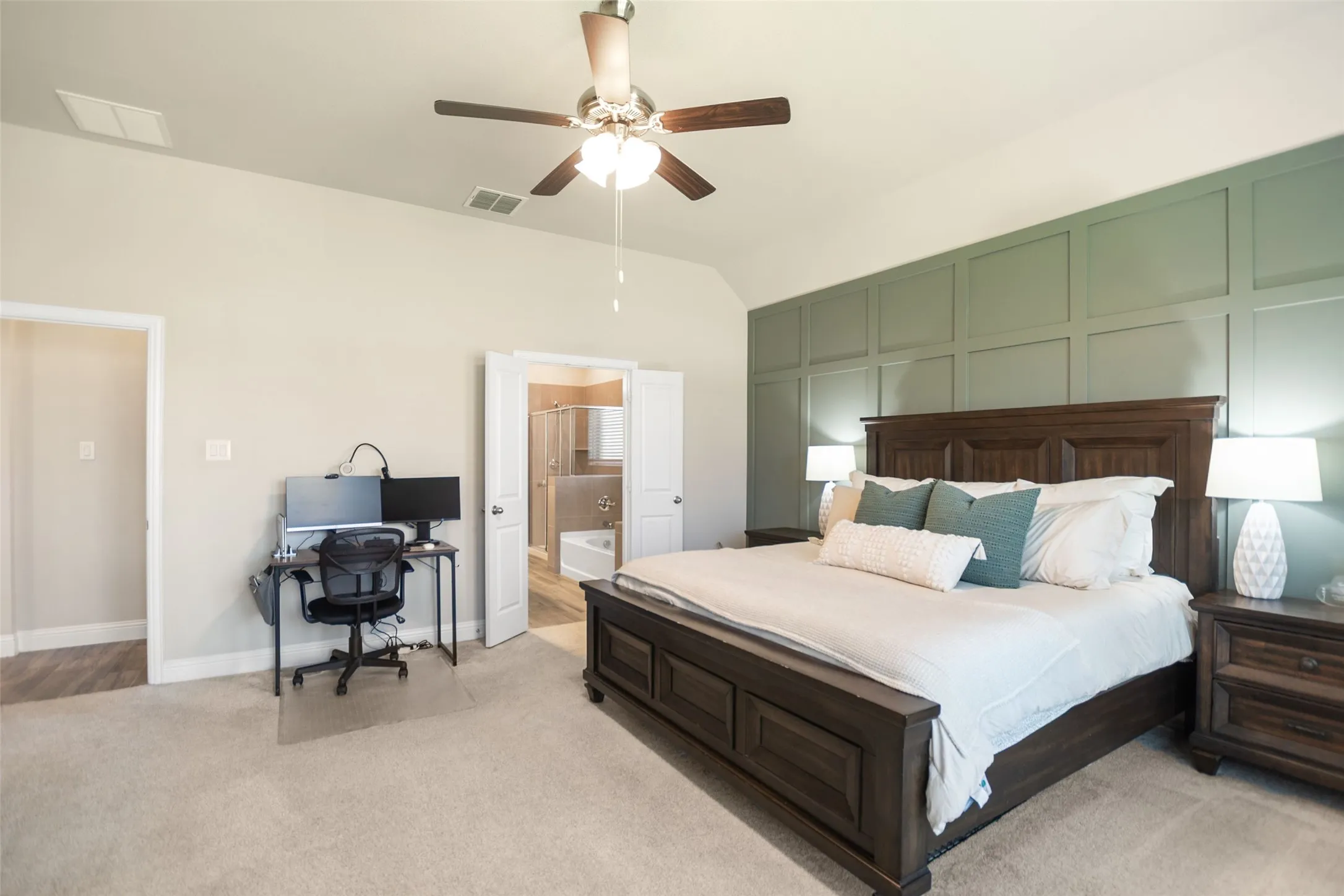 Single Family Residence For Sale in Denton County , 1215 Alderwood Drive, Justin, Texas 76247, 4 Bedroom, 2 Bathroom, 2 Garage spaces, 2,170 Sqft, built in 2020, mls#21335932, Real Estate Agent in Justin, Homes For Sale in Denton county, Homes For Sale in Justin, Realtor in Justin Texas, Real Estate Brokerage Independent Realty Texas, Luminita Cordes Realtor