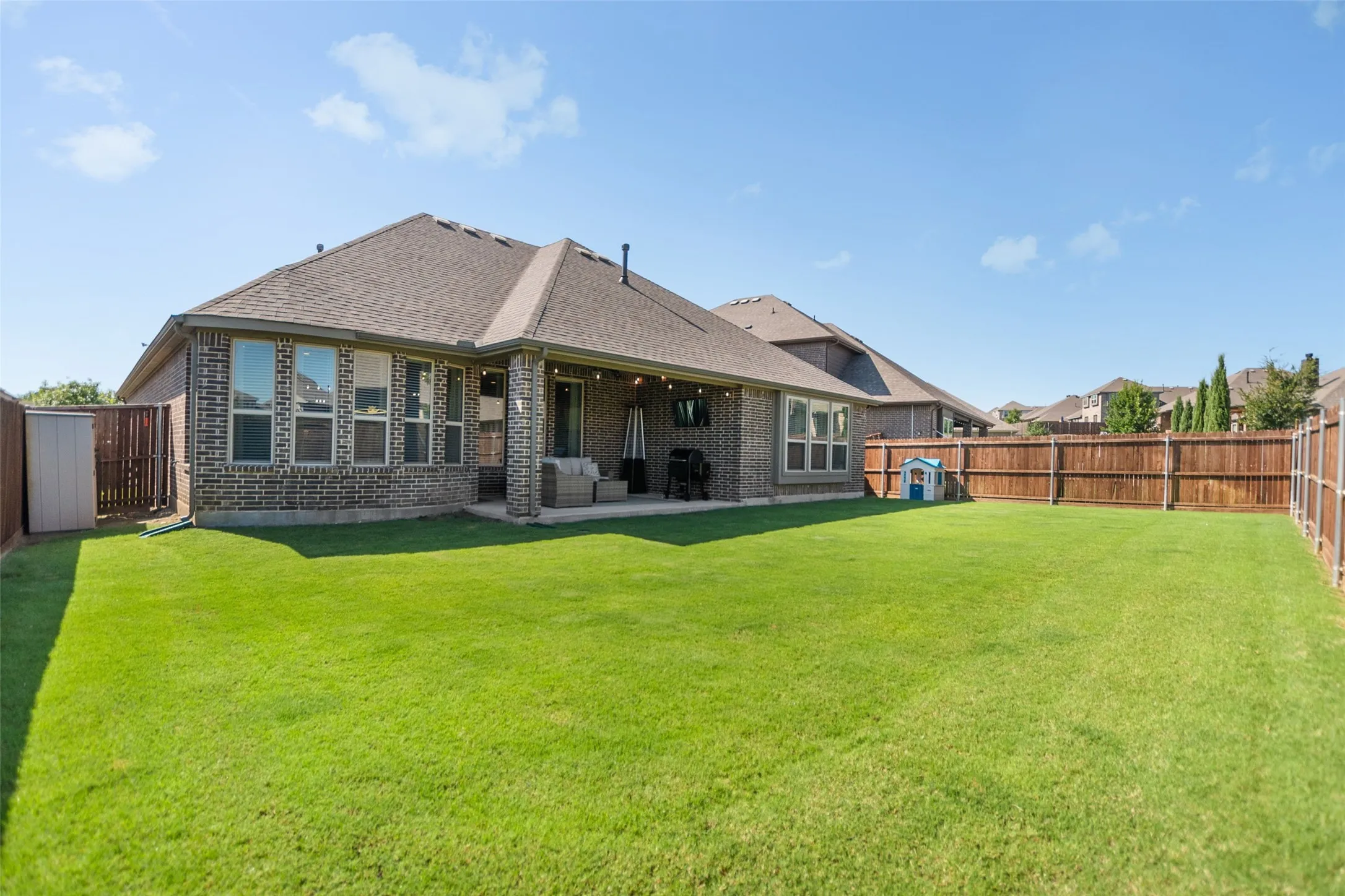 Single Family Residence For Sale in Denton County , 1215 Alderwood Drive, Justin, Texas 76247, 4 Bedroom, 2 Bathroom, 2 Garage spaces, 2,170 Sqft, built in 2020, mls#21335932, Real Estate Agent in Justin, Homes For Sale in Denton county, Homes For Sale in Justin, Realtor in Justin Texas, Real Estate Brokerage Independent Realty Texas, Luminita Cordes Realtor