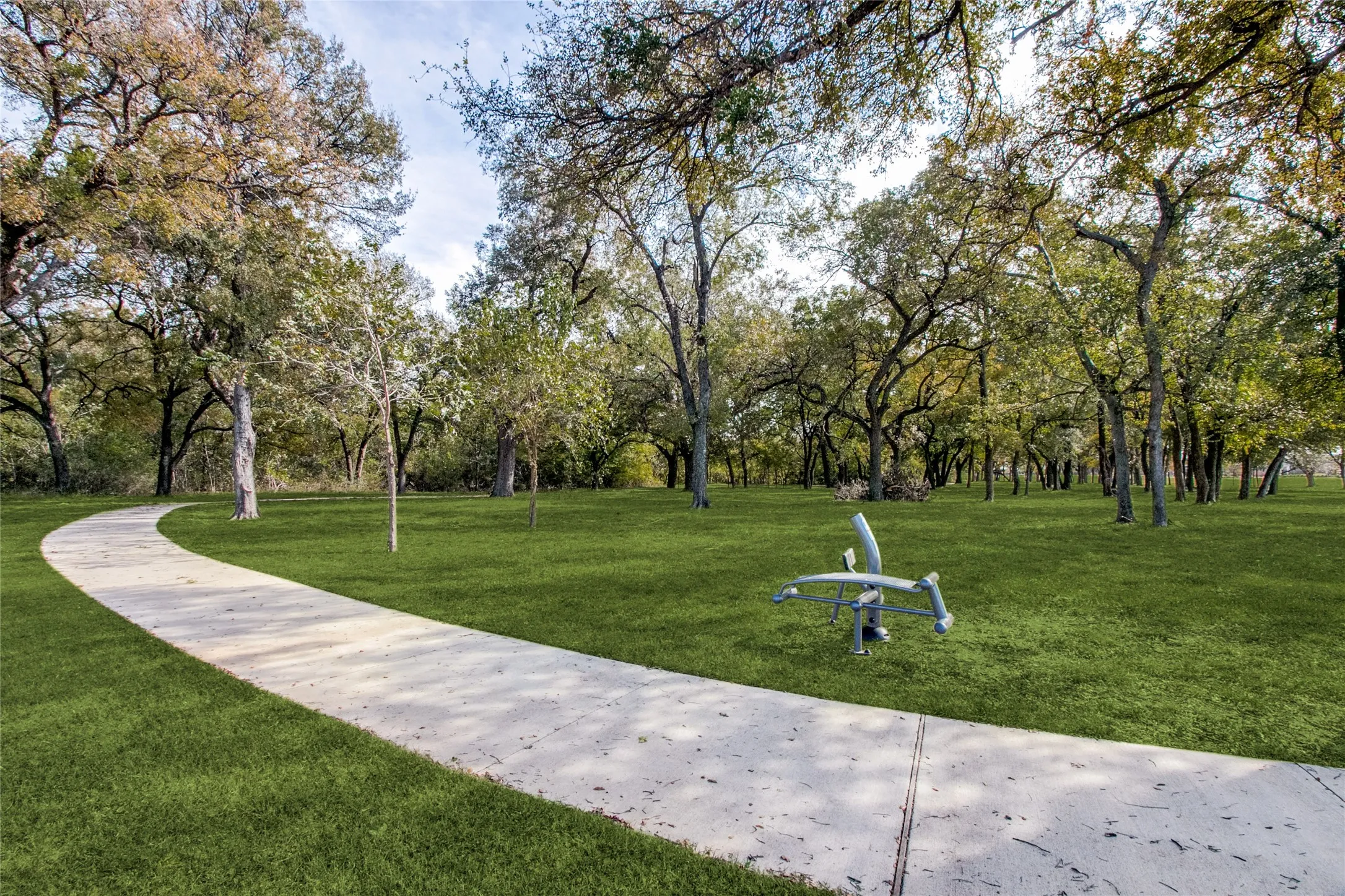 Single Family Residence For Sale in Denton County , 1215 Alderwood Drive, Justin, Texas 76247, 4 Bedroom, 2 Bathroom, 2 Garage spaces, 2,170 Sqft, built in 2020, mls#21335932, Real Estate Agent in Justin, Homes For Sale in Denton county, Homes For Sale in Justin, Realtor in Justin Texas, Real Estate Brokerage Independent Realty Texas, Luminita Cordes Realtor