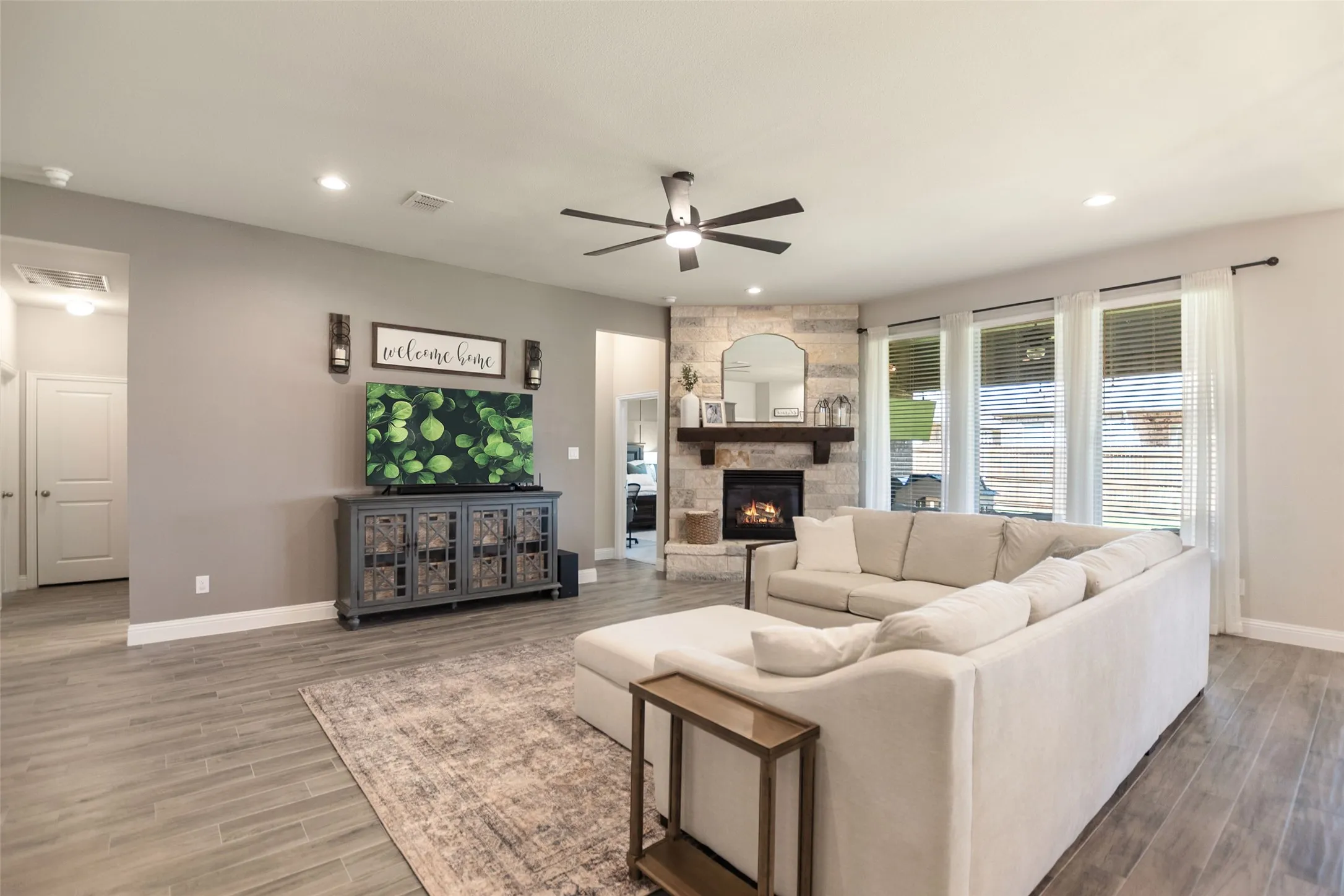 Single Family Residence For Sale in Denton County , 1215 Alderwood Drive, Justin, Texas 76247, 4 Bedroom, 2 Bathroom, 2 Garage spaces, 2,170 Sqft, built in 2020, mls#21335932, Real Estate Agent in Justin, Homes For Sale in Denton county, Homes For Sale in Justin, Realtor in Justin Texas, Real Estate Brokerage Independent Realty Texas, Luminita Cordes Realtor