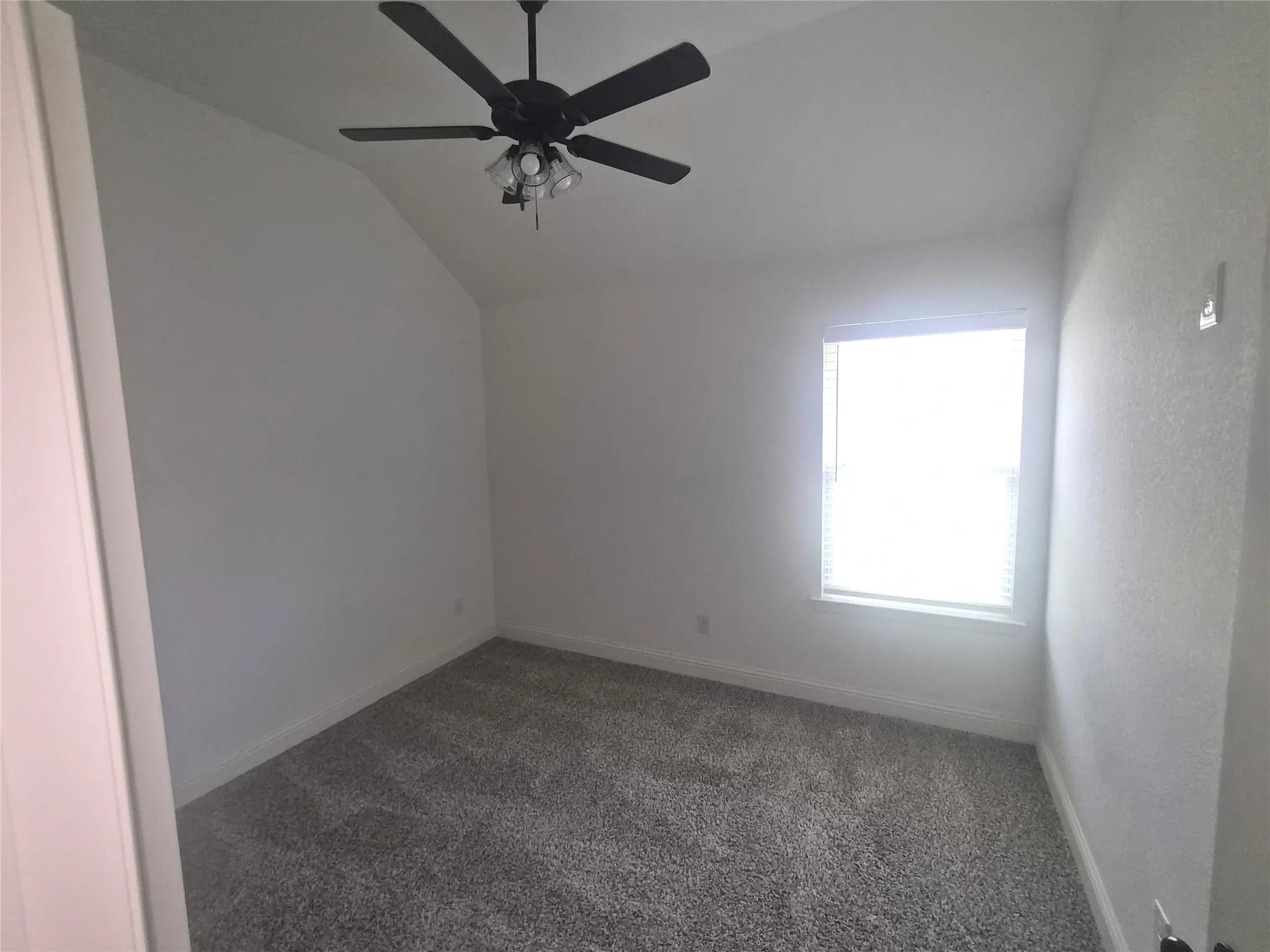 Single Family Residence For Sale in Johnson County , 900 Tesslynn Avenue, Godley, Texas 76044, 3 Bedroom, 2 Bathroom, 2 Garage spaces, 1,342 Sqft, built in 2022, mls#21335754, Real Estate Agent in Godley, Homes For Sale in Johnson county, Homes For Sale in Godley, Realtor in Godley Texas, Real Estate Brokerage Independent Realty Texas, Luminita Cordes Realtor
