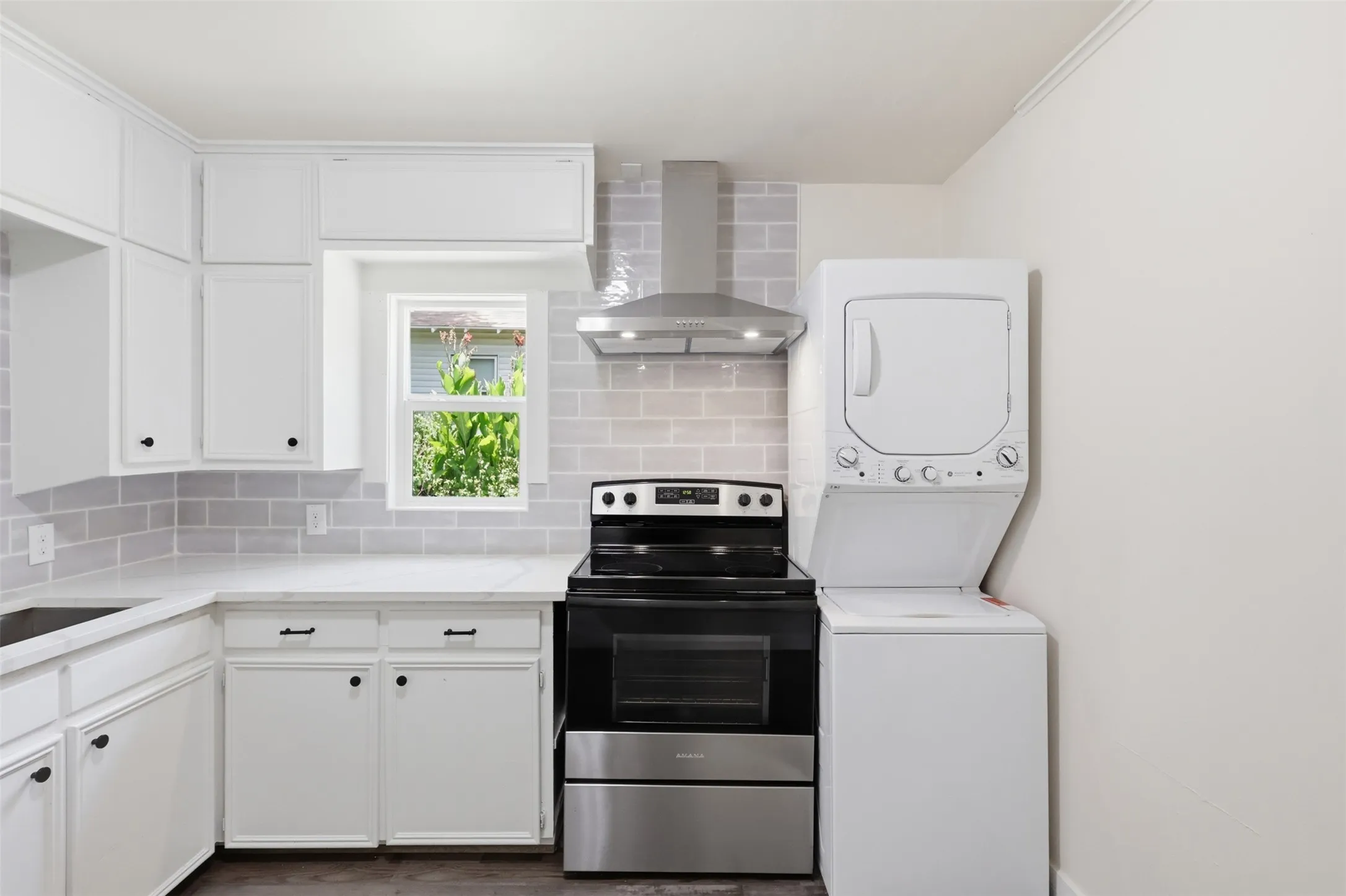 Single Family Residence For Sale in Parker County , 707 W Water Street, Weatherford, Texas 76086, 2 Bedroom, 1 Bathroom, 1 Garage spaces, 641 Sqft, built in 0, mls#21336829, Real Estate Agent in Weatherford, Homes For Sale in Parker county, Homes For Sale in Weatherford, Realtor in Weatherford Texas, Real Estate Brokerage Independent Realty Texas, Luminita Cordes Realtor