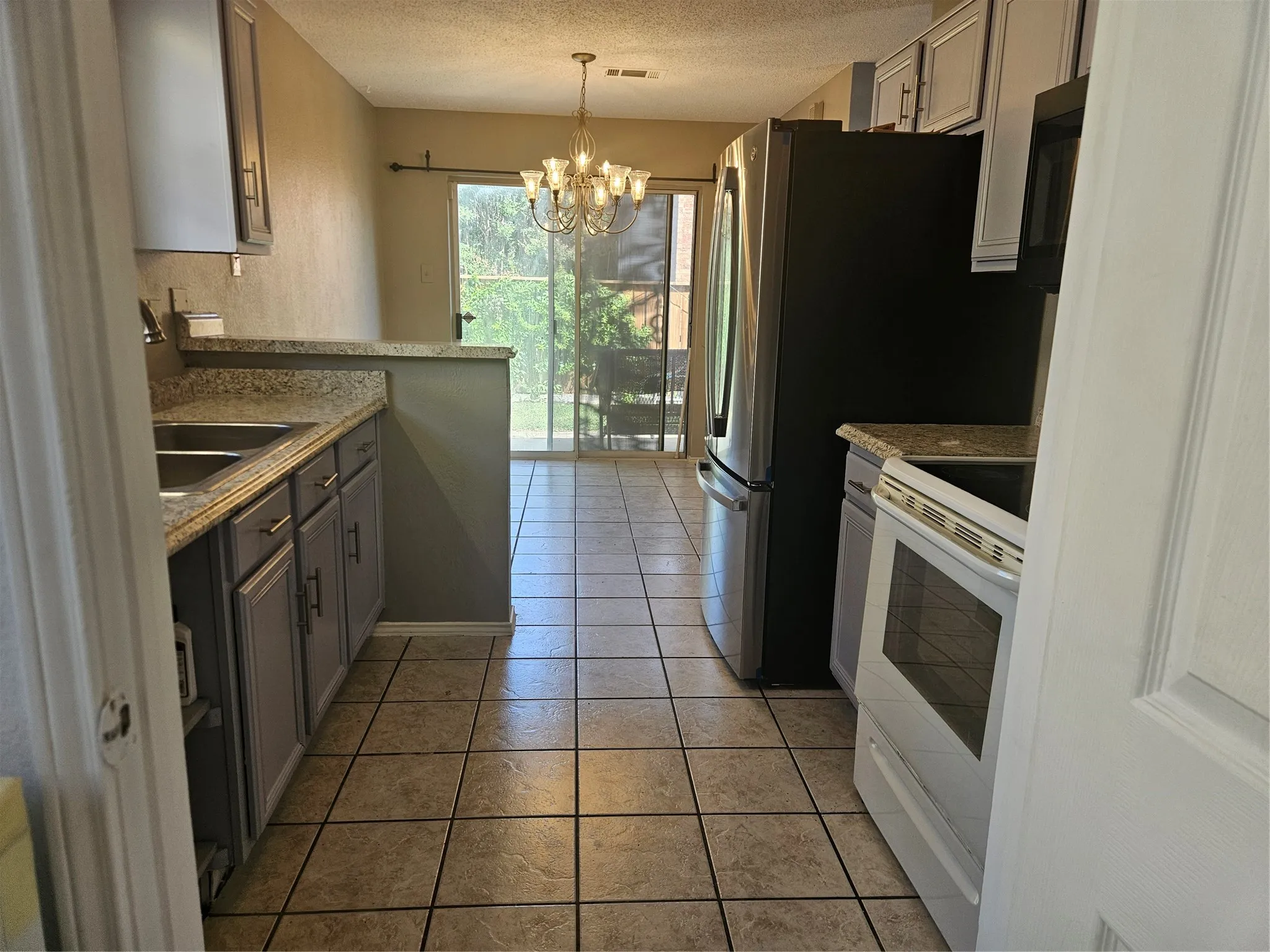 Single Family Residence For Sale in Collin County , 1537 Collin Drive, Allen, Texas 75002, 3 Bedroom, 3 Bathroom, 2 Garage spaces, 1,292 Sqft, built in 1993, mls#21336749, Real Estate Agent in Allen, Homes For Sale in Collin county, Homes For Sale in Allen, Realtor in Allen Texas, Real Estate Brokerage Independent Realty Texas, Luminita Cordes Realtor