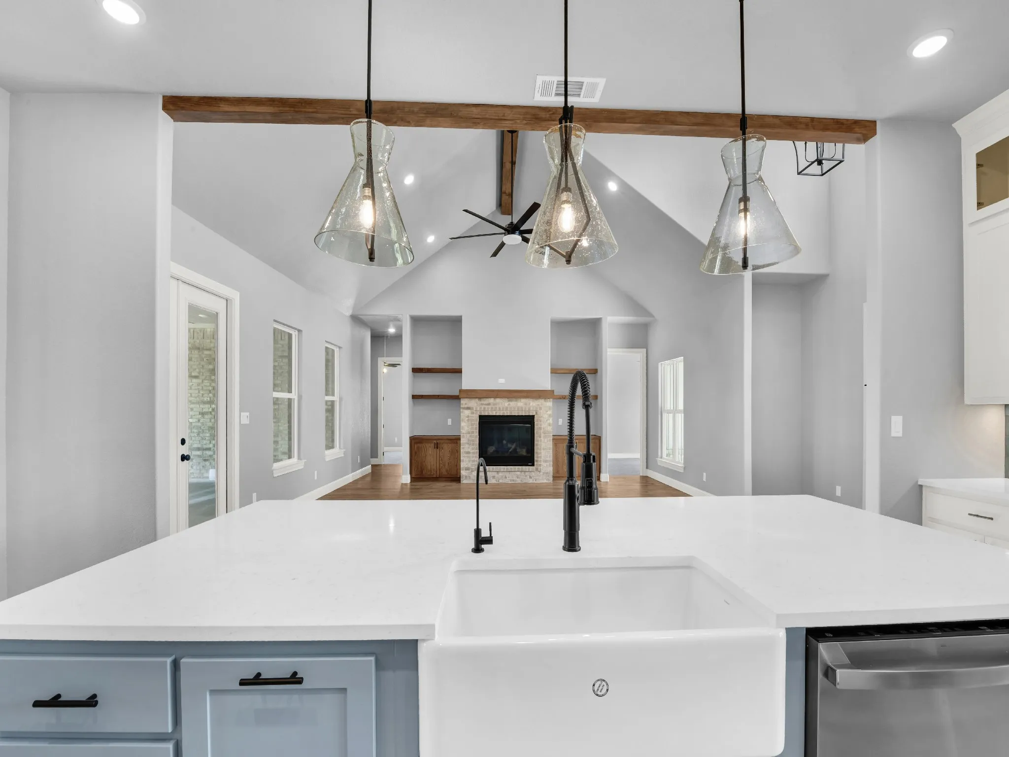 Single Family Residence For Sale in Parker County , 544 Aermotor Loop, Weatherford, Texas 76085, 4 Bedroom, 4 Bathroom, 3 Garage spaces, 3,100 Sqft, built in 2025, mls#21336831, Real Estate Agent in Weatherford, Homes For Sale in Parker county, Homes For Sale in Weatherford, Realtor in Weatherford Texas, Real Estate Brokerage Independent Realty Texas, Luminita Cordes Realtor