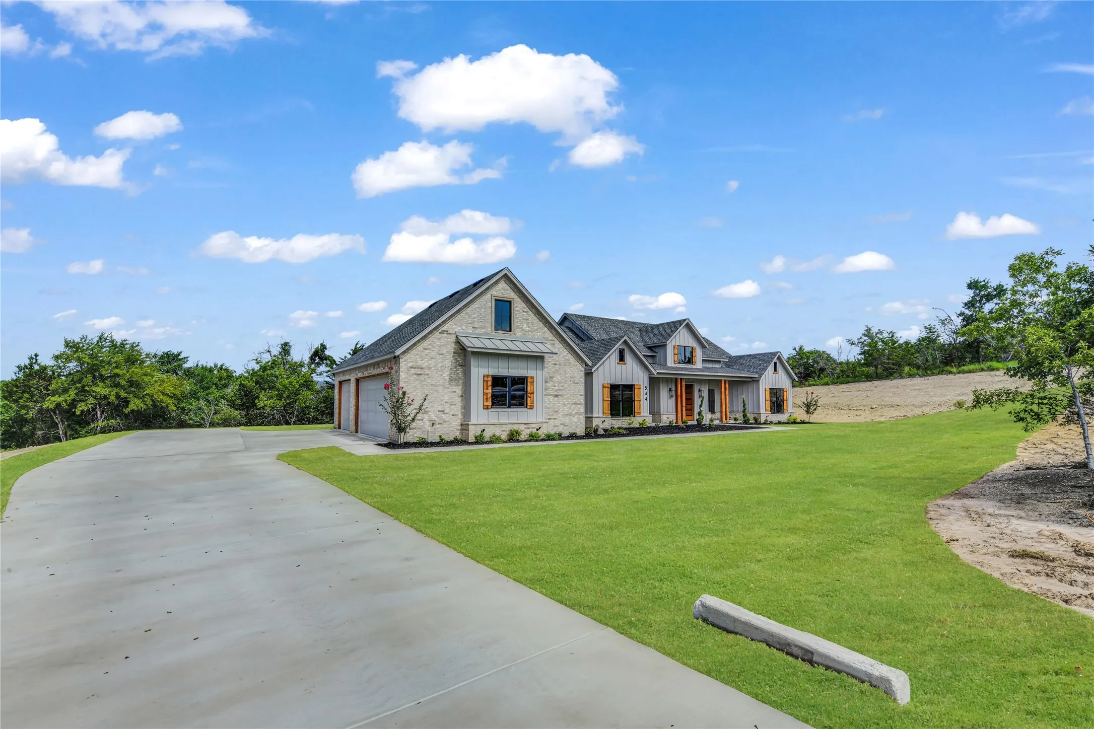 Single Family Residence For Sale in Parker County , 544 Aermotor Loop, Weatherford, Texas 76085, 4 Bedroom, 4 Bathroom, 3 Garage spaces, 3,100 Sqft, built in 2025, mls#21336831, Real Estate Agent in Weatherford, Homes For Sale in Parker county, Homes For Sale in Weatherford, Realtor in Weatherford Texas, Real Estate Brokerage Independent Realty Texas, Luminita Cordes Realtor
