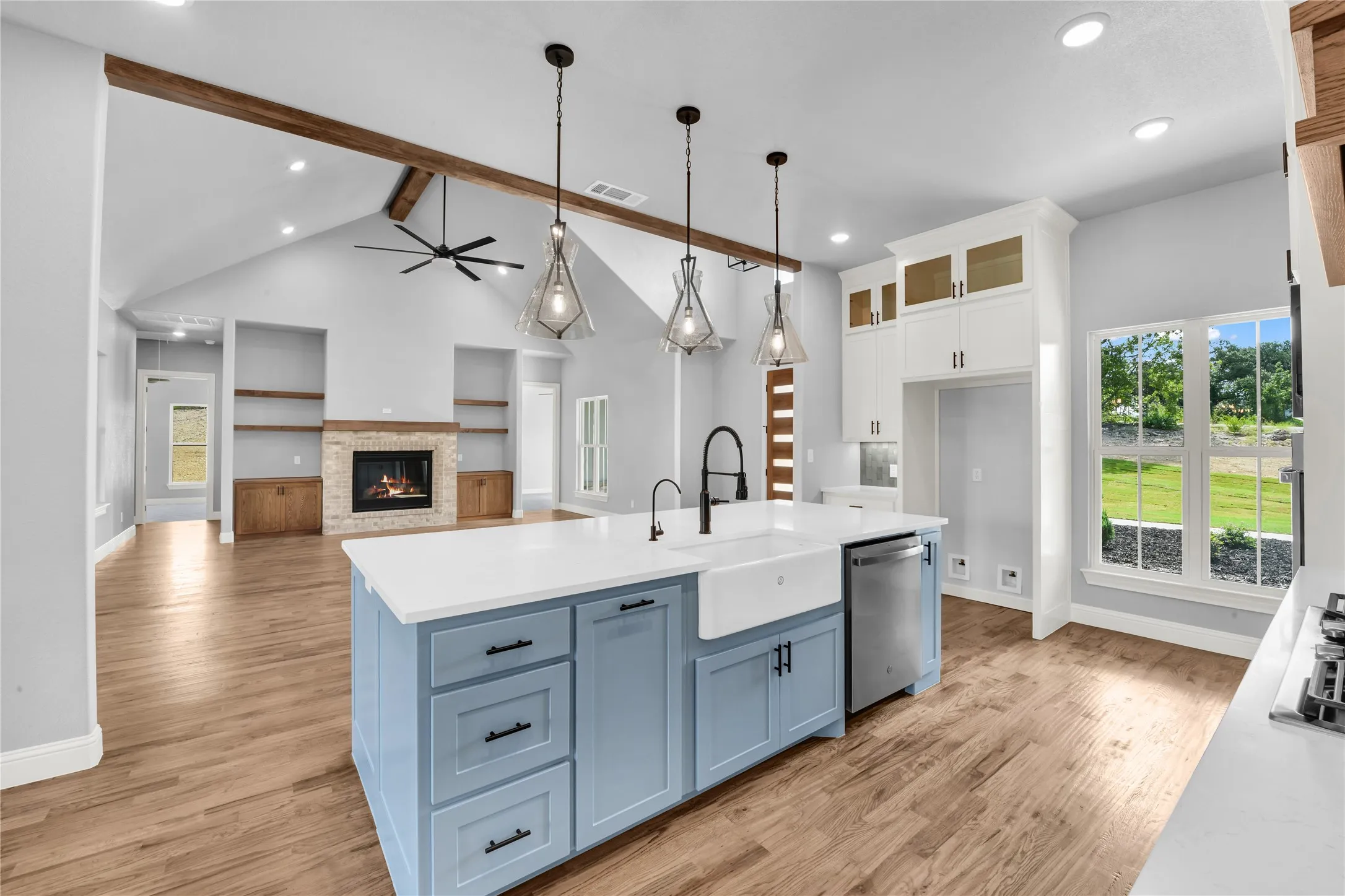Single Family Residence For Sale in Parker County , 544 Aermotor Loop, Weatherford, Texas 76085, 4 Bedroom, 4 Bathroom, 3 Garage spaces, 3,100 Sqft, built in 2025, mls#21336831, Real Estate Agent in Weatherford, Homes For Sale in Parker county, Homes For Sale in Weatherford, Realtor in Weatherford Texas, Real Estate Brokerage Independent Realty Texas, Luminita Cordes Realtor